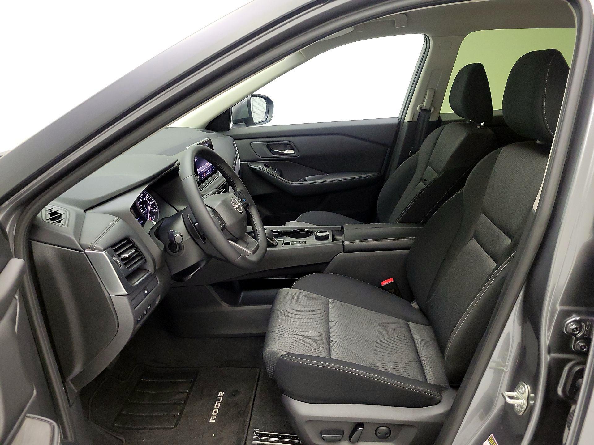 Thumbnail: 2026 Nissan Rogue - 9