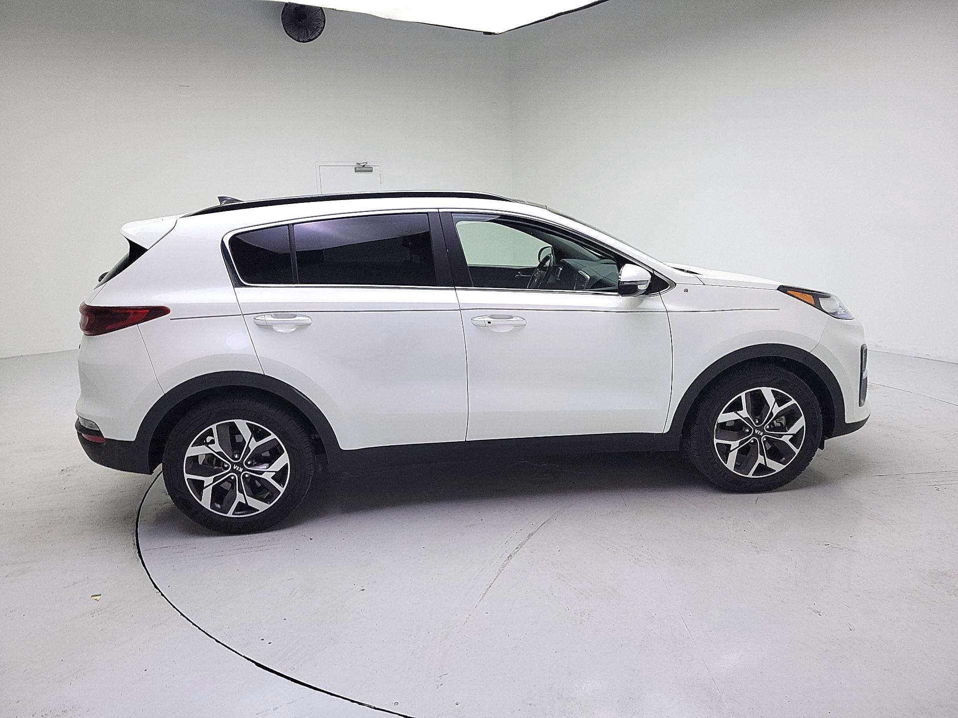 Thumbnail: 2022 Kia Sportage - 4