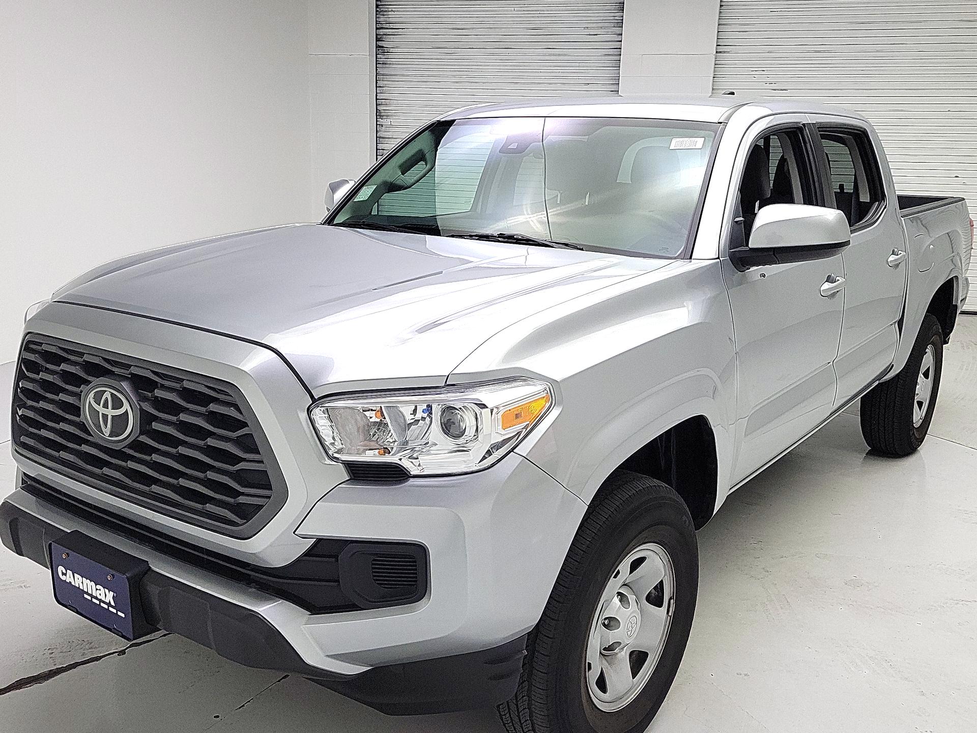 Thumbnail: 2023 Toyota Tacoma - 3