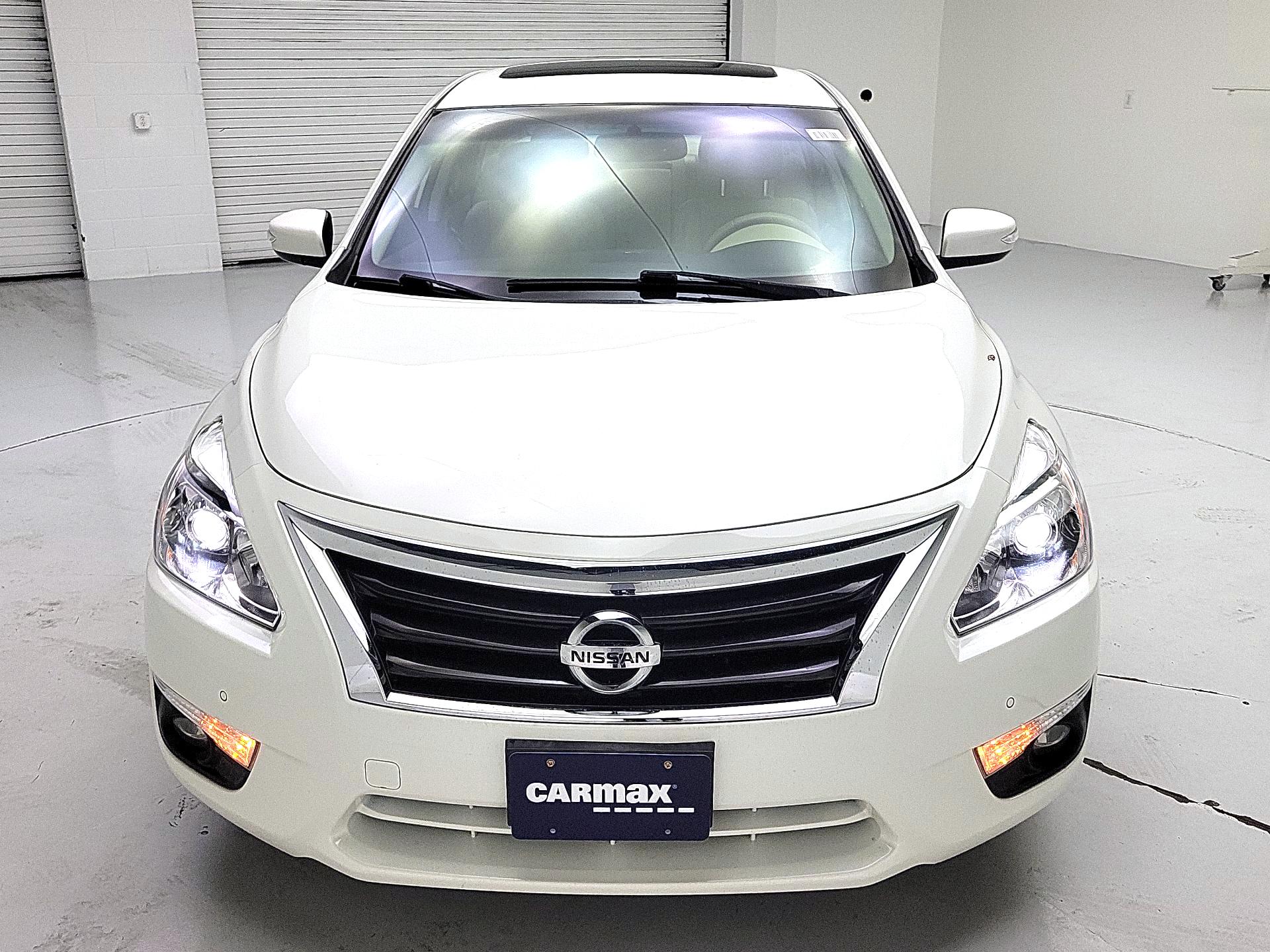 Thumbnail: 2015 Nissan Altima - 2