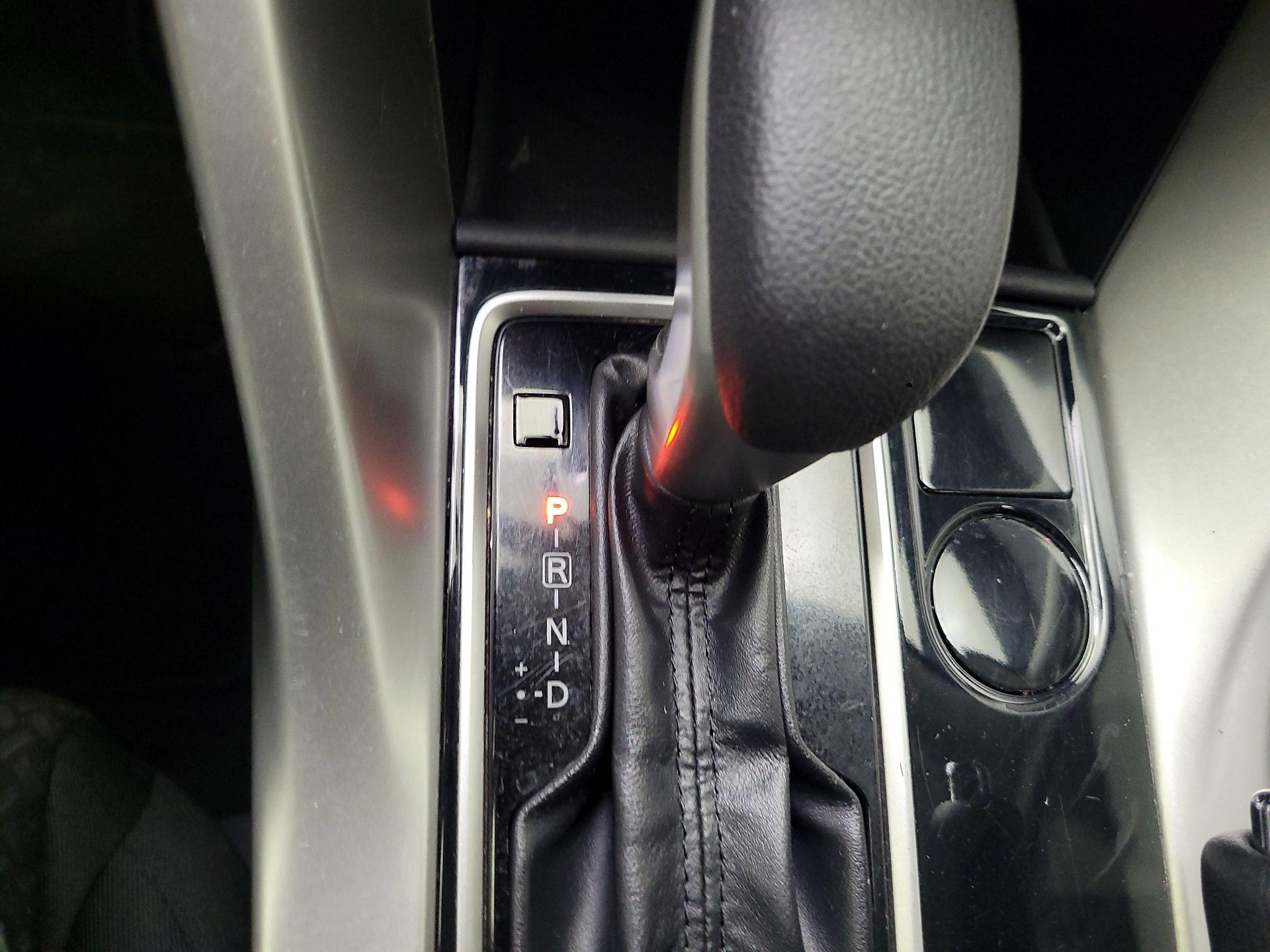 Thumbnail: 2020 Mitsubishi Eclipse Cross - 17