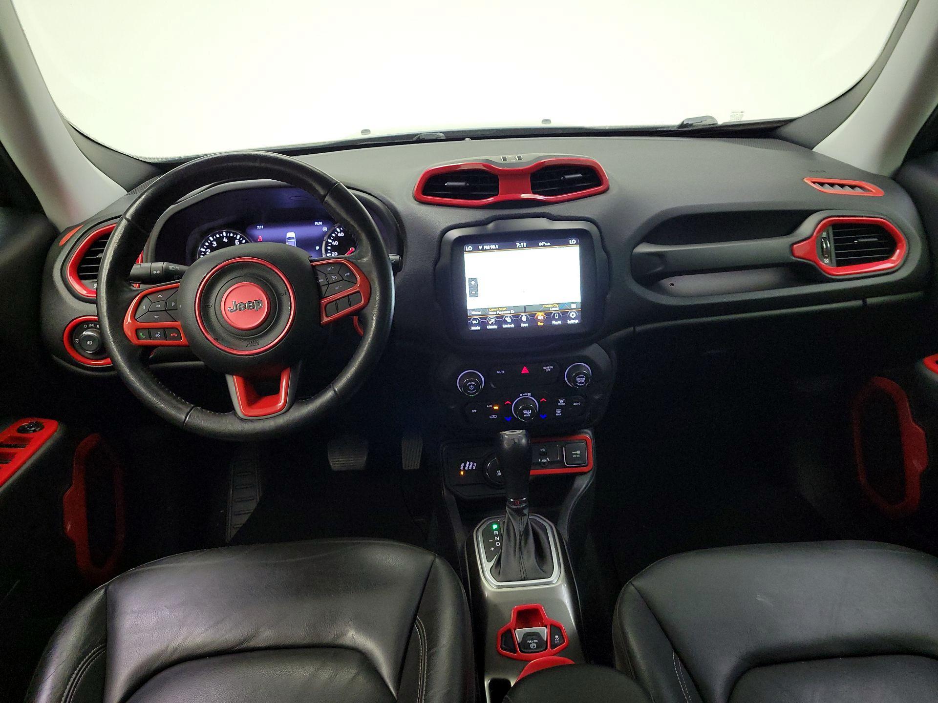 Thumbnail: 2018 Jeep Renegade - 9