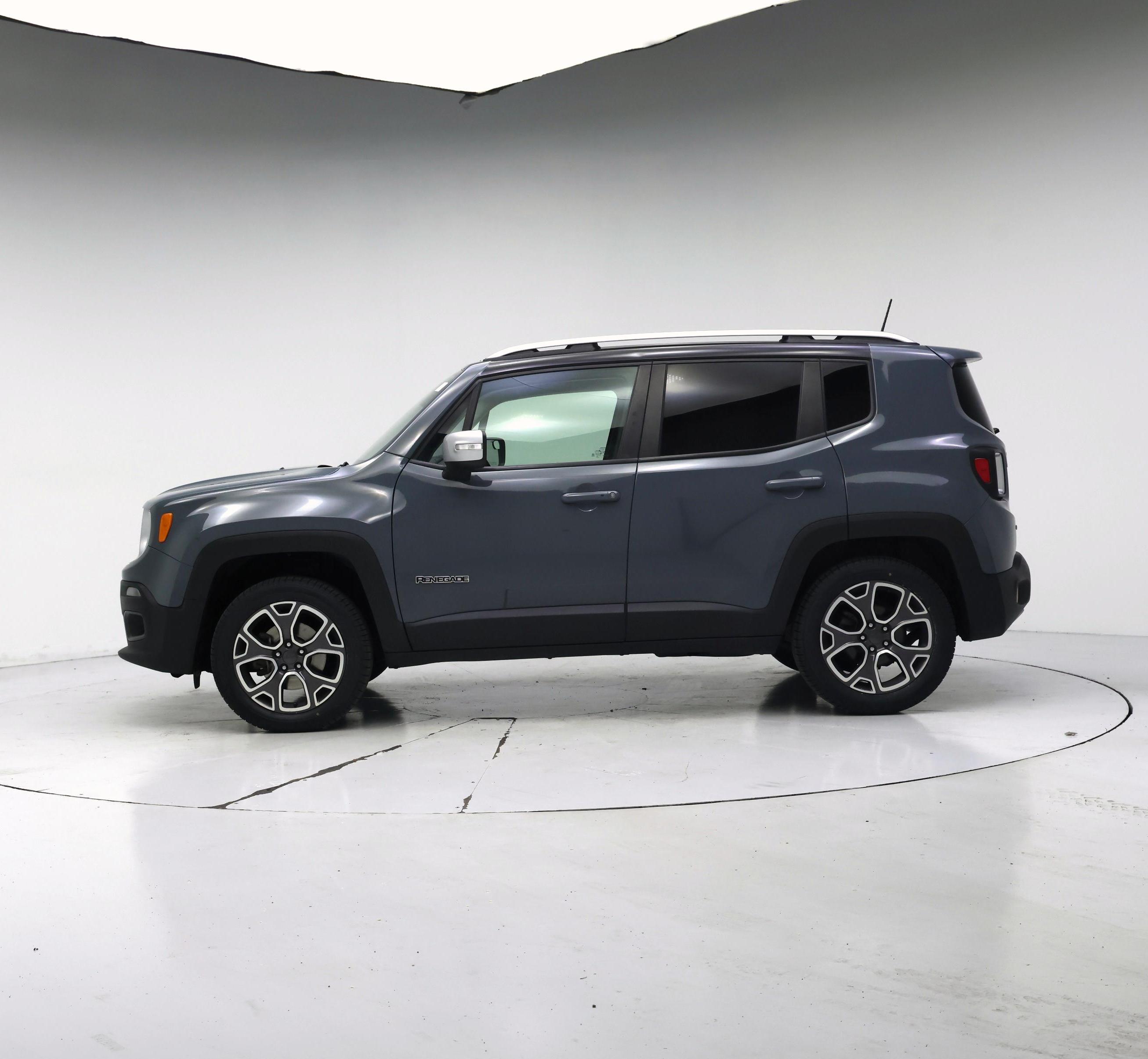 Thumbnail: 2018 Jeep Renegade - 3