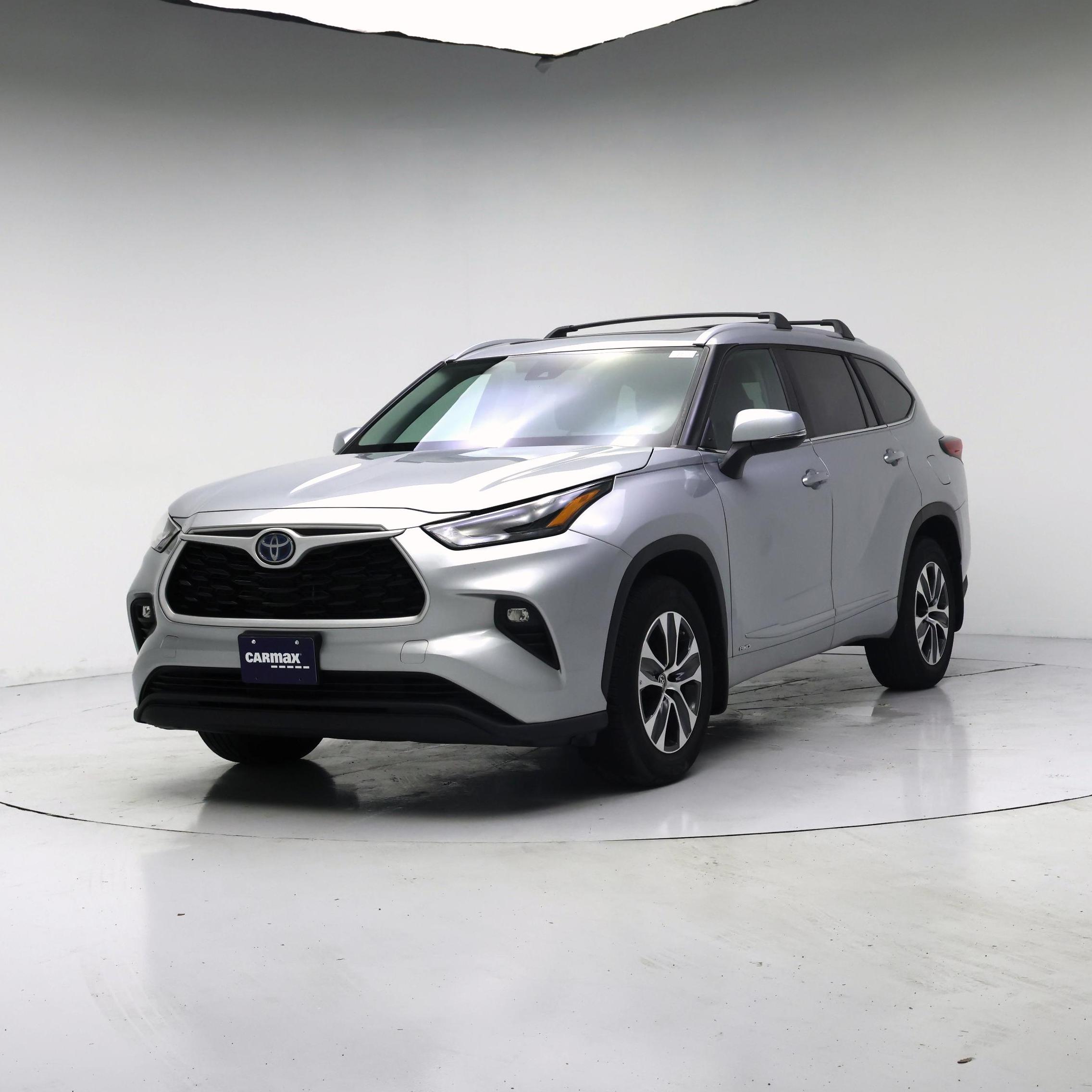 Thumbnail: 2023 Toyota Highlander - 4