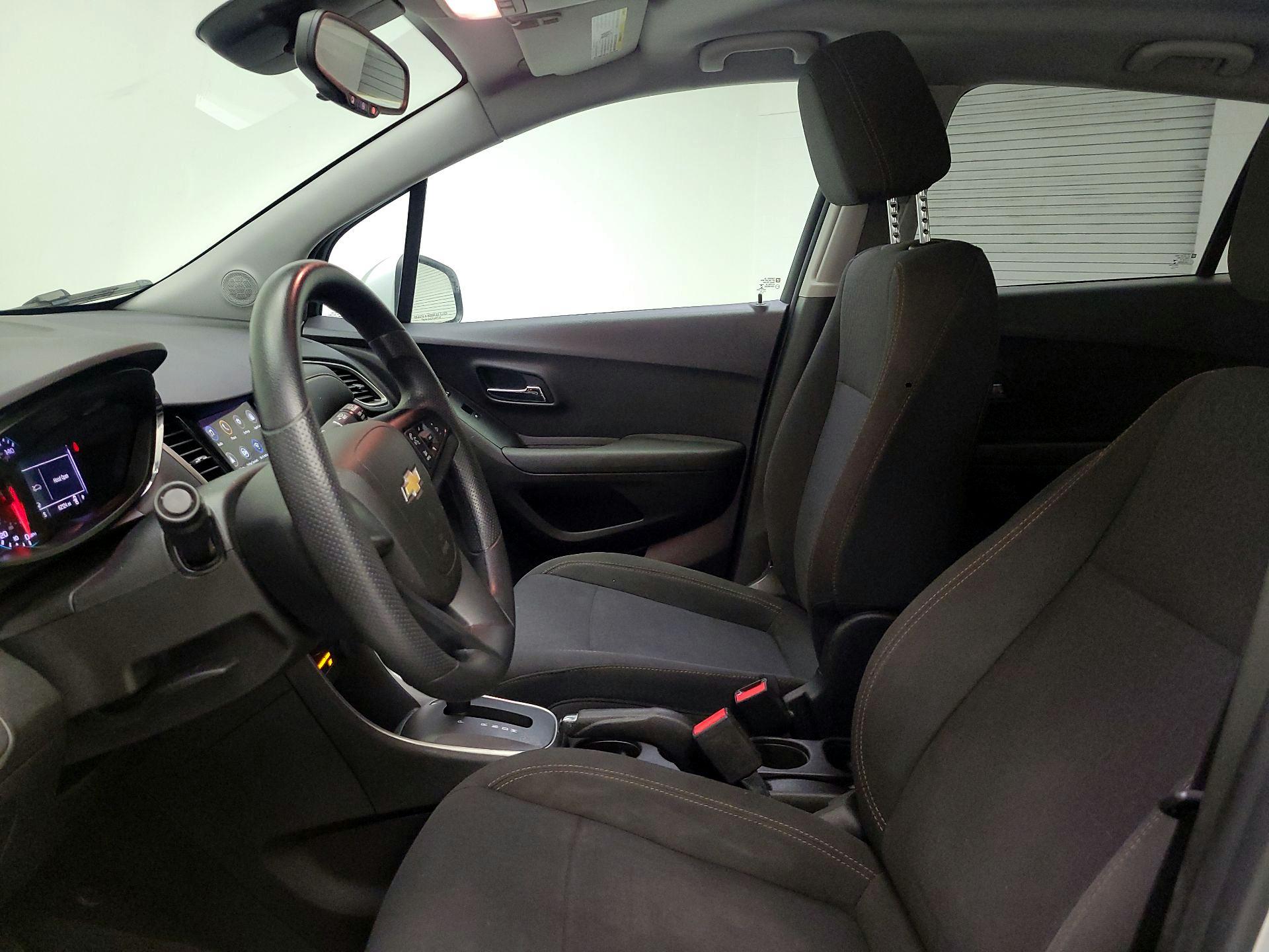 Thumbnail: 2018 Chevrolet Trax - 11