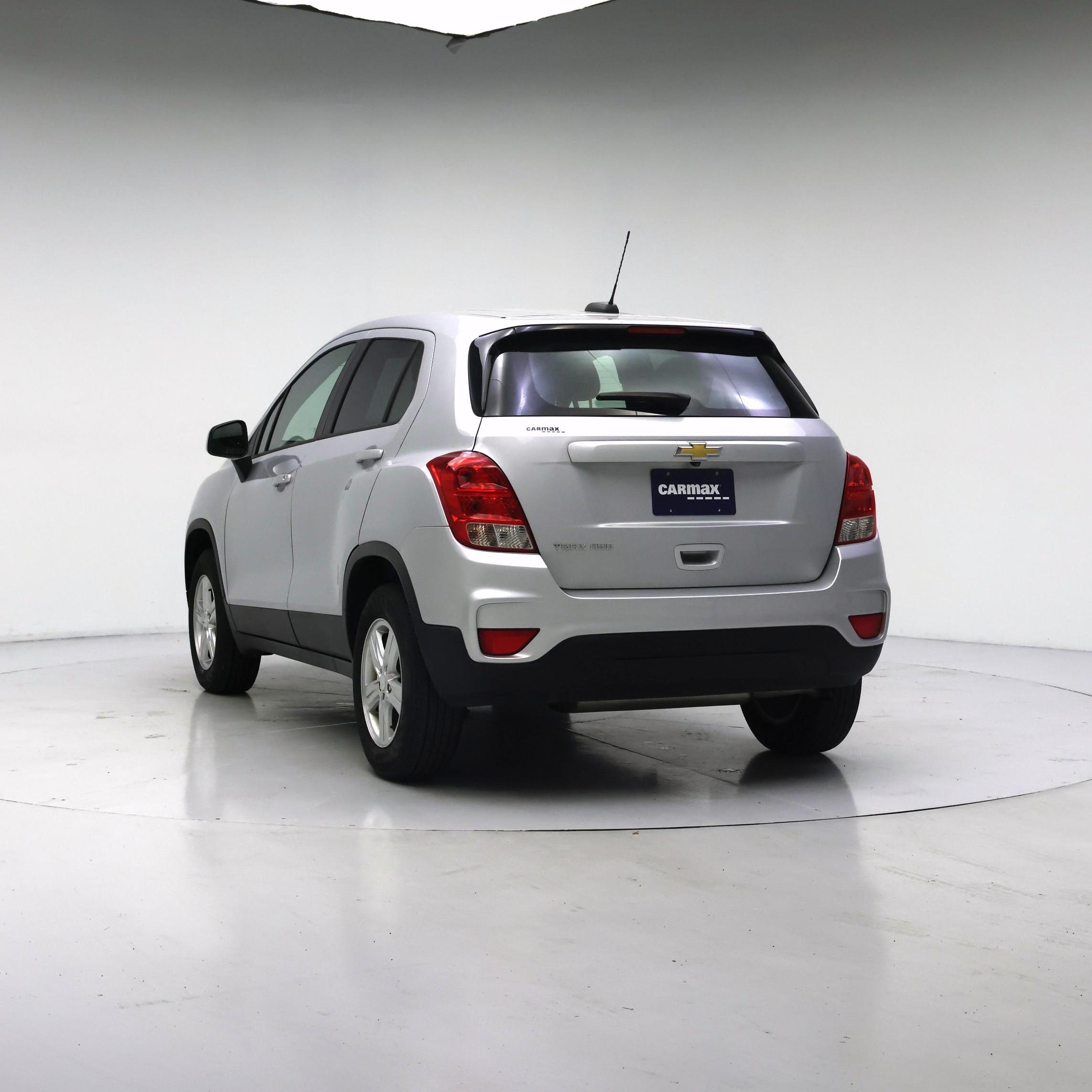 Thumbnail: 2018 Chevrolet Trax - 2