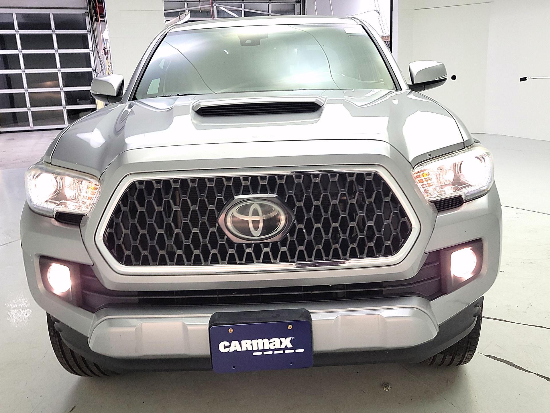 Thumbnail: 2019 Toyota Tacoma - 2
