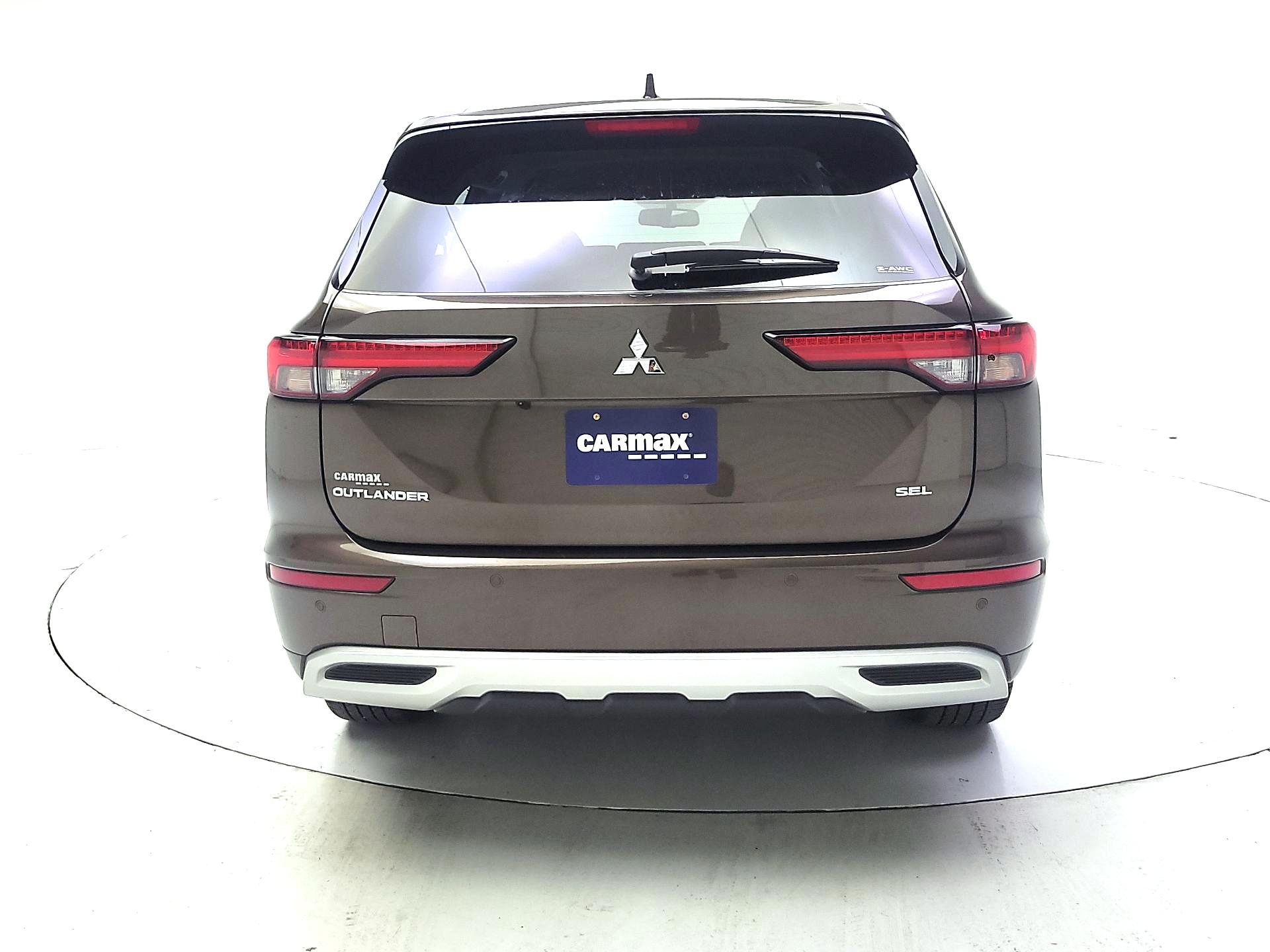 Thumbnail: 2024 Mitsubishi Outlander - 6