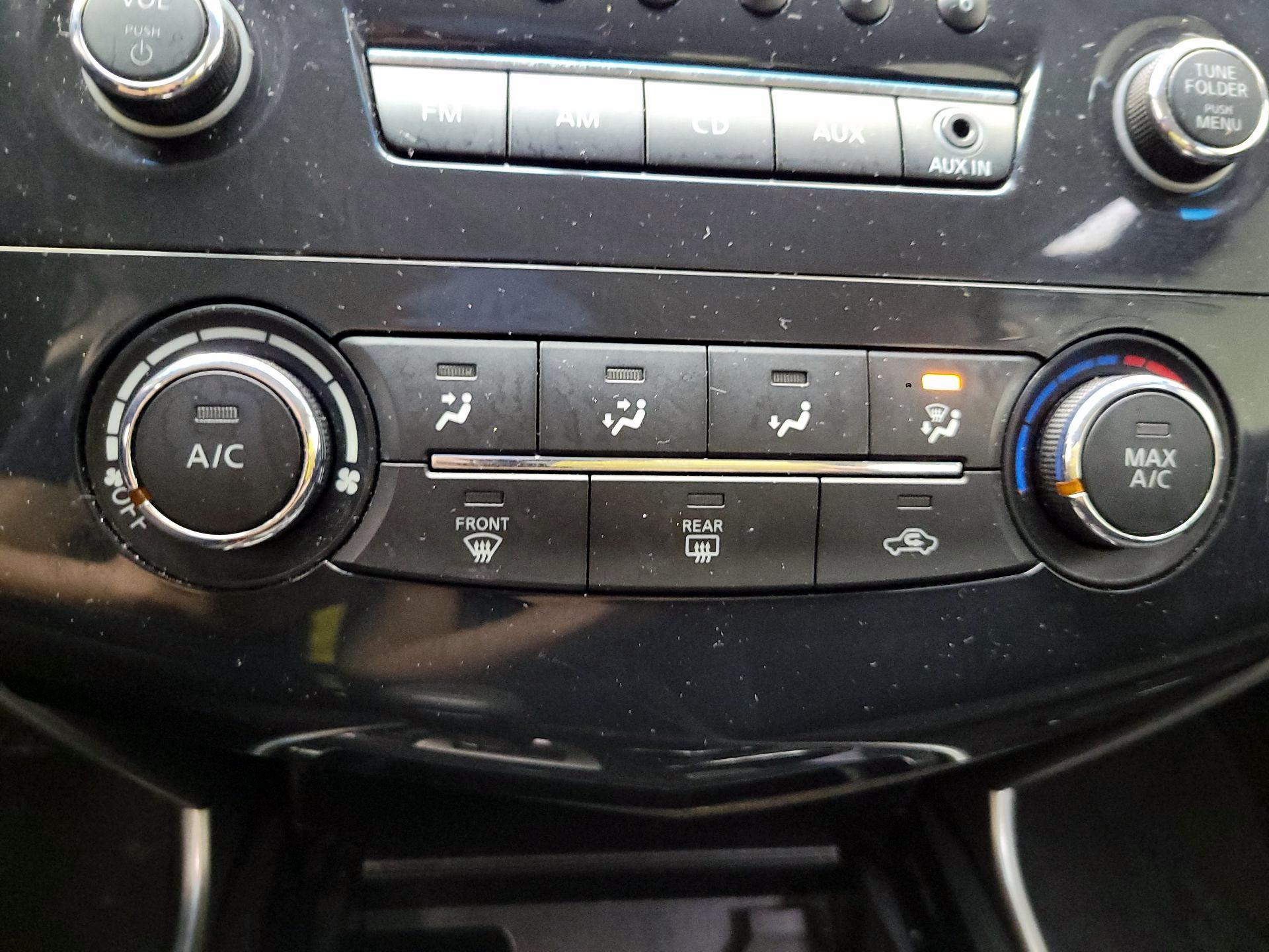 Thumbnail: 2014 Nissan Altima - 13