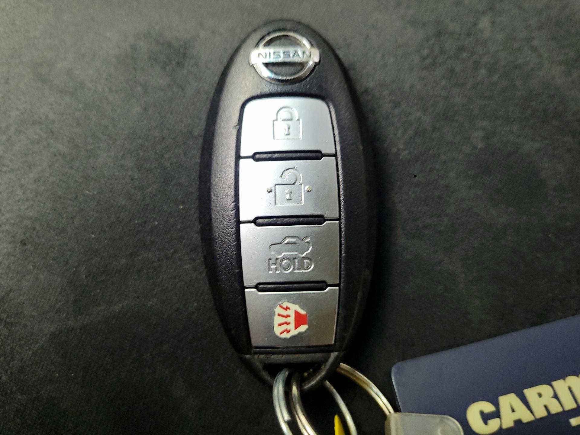 Thumbnail: 2014 Nissan Altima - 18
