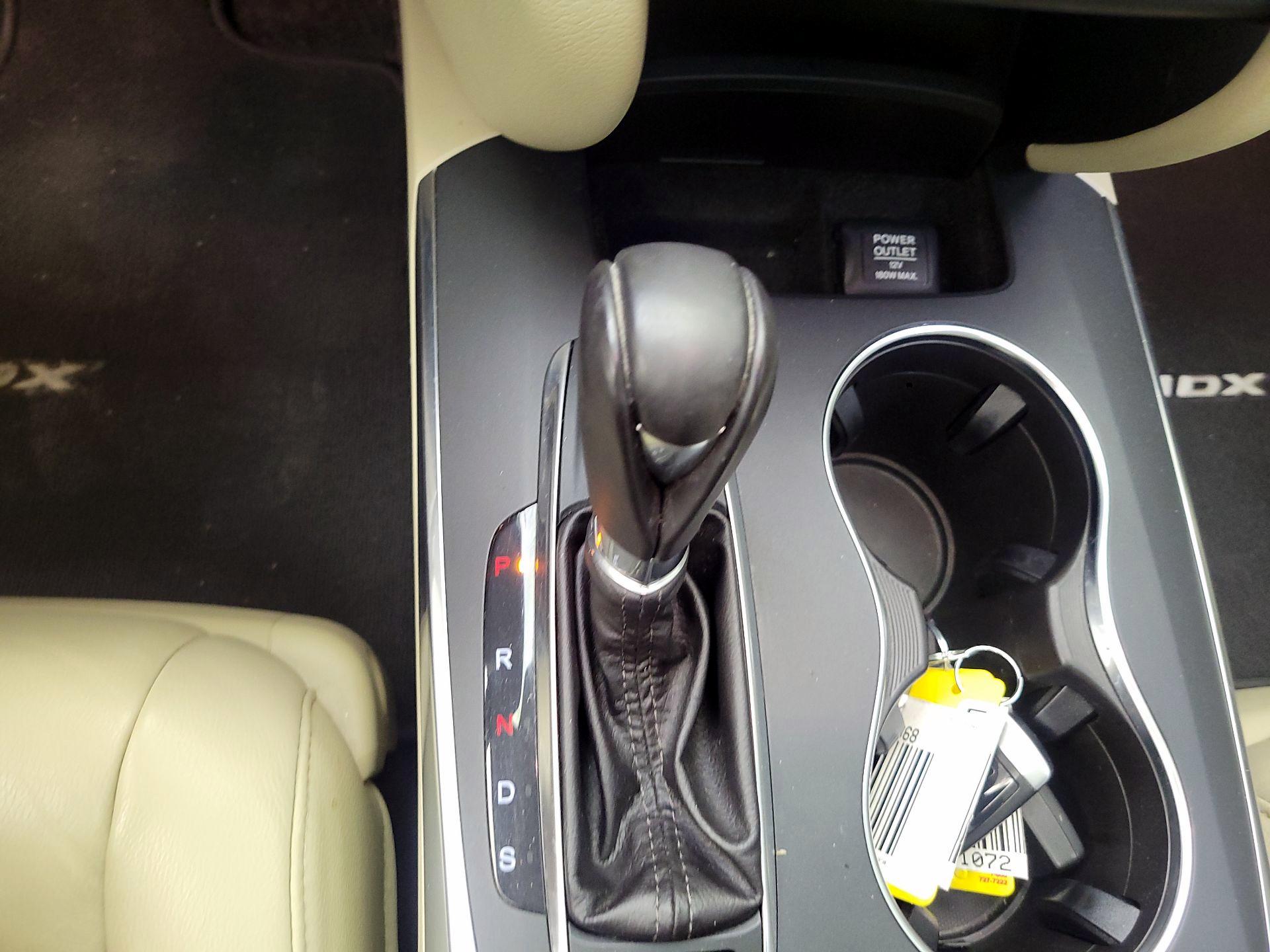Thumbnail: 2015 Acura MDX - 16