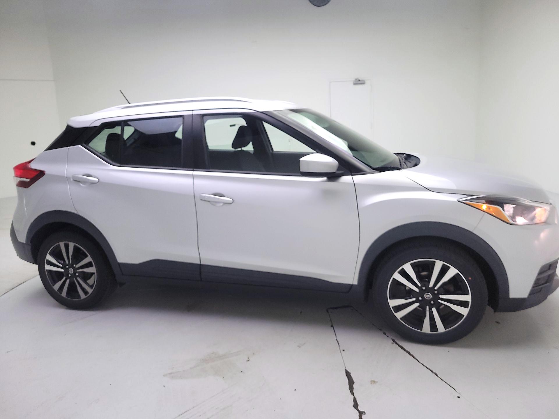 Thumbnail: 2020 Nissan Kicks - 4