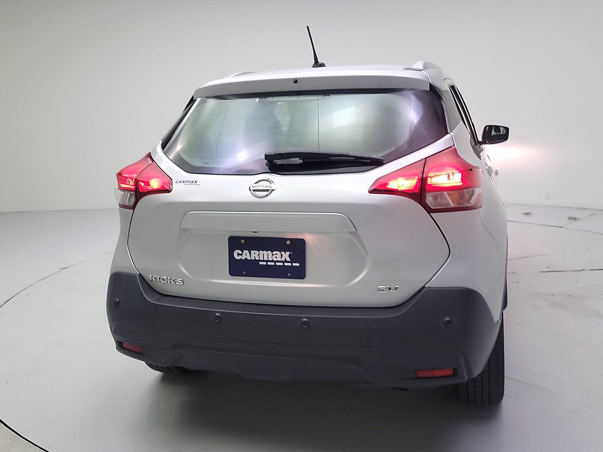 Thumbnail: 2020 Nissan Kicks - 6