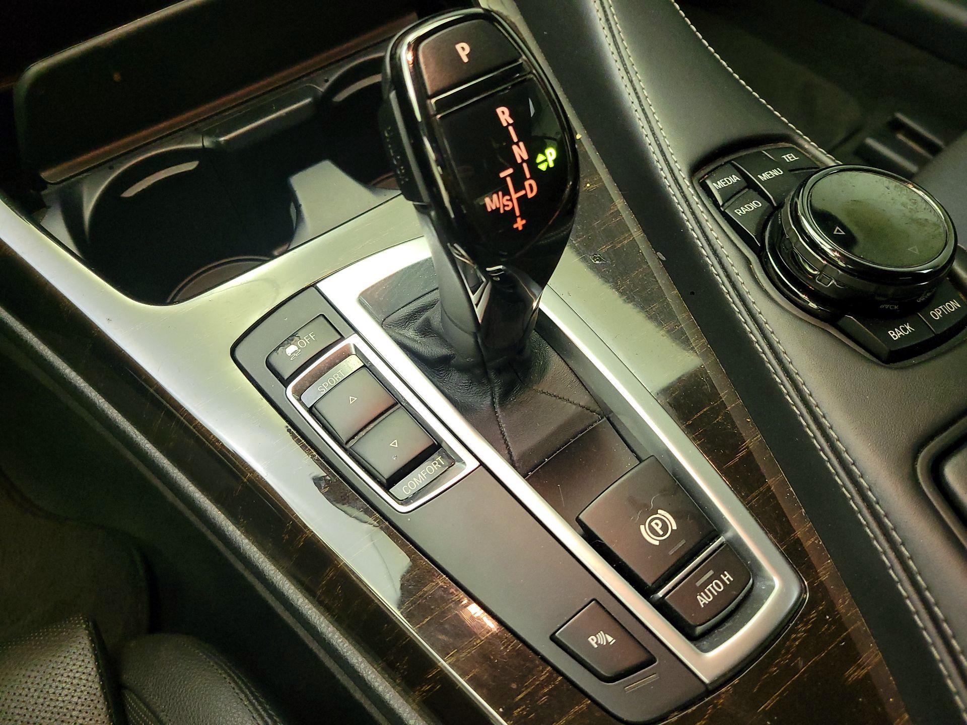 Thumbnail: 2015 BMW 6 Series - 18