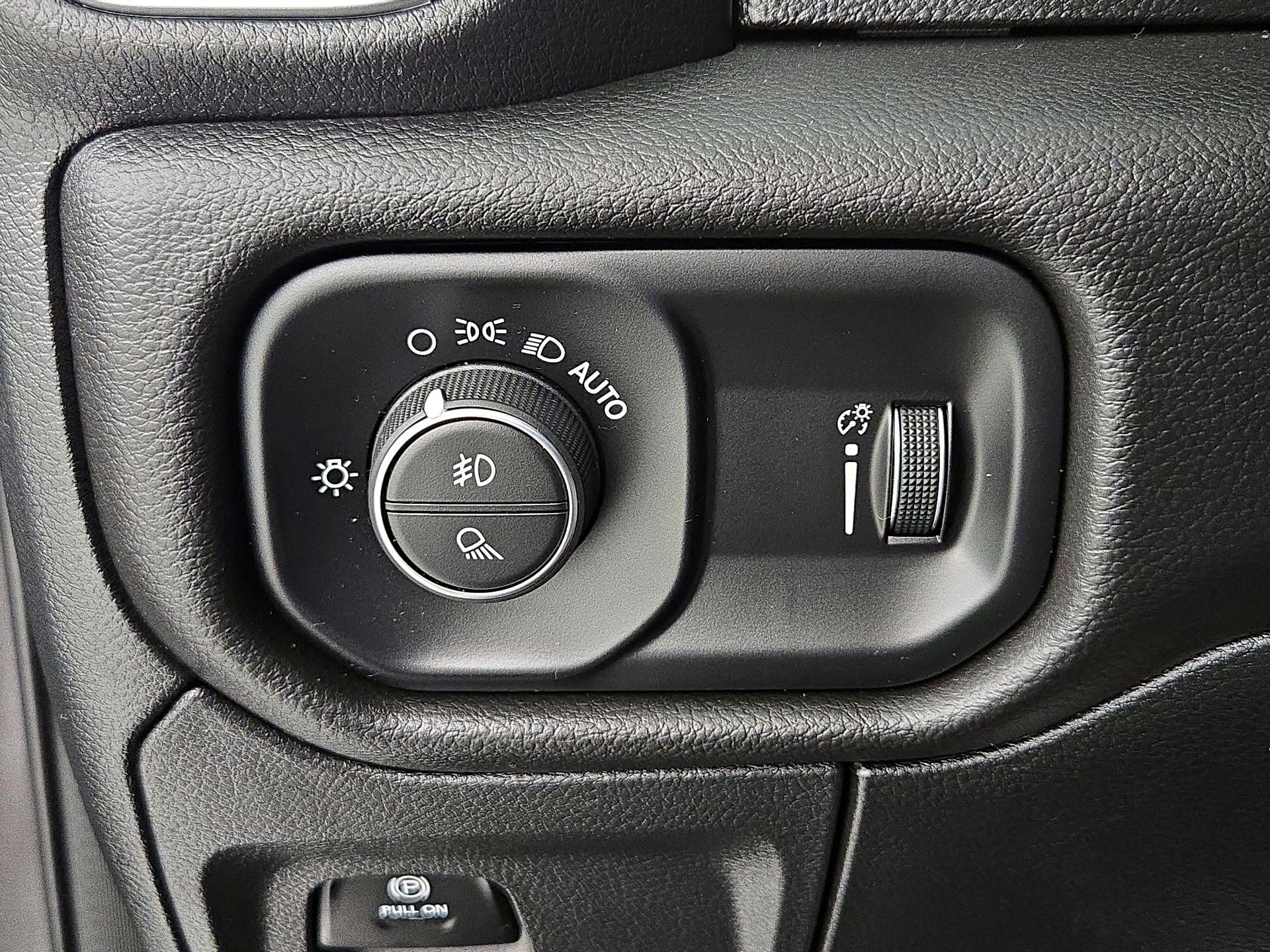 Thumbnail: 2023 RAM 1500 - 13