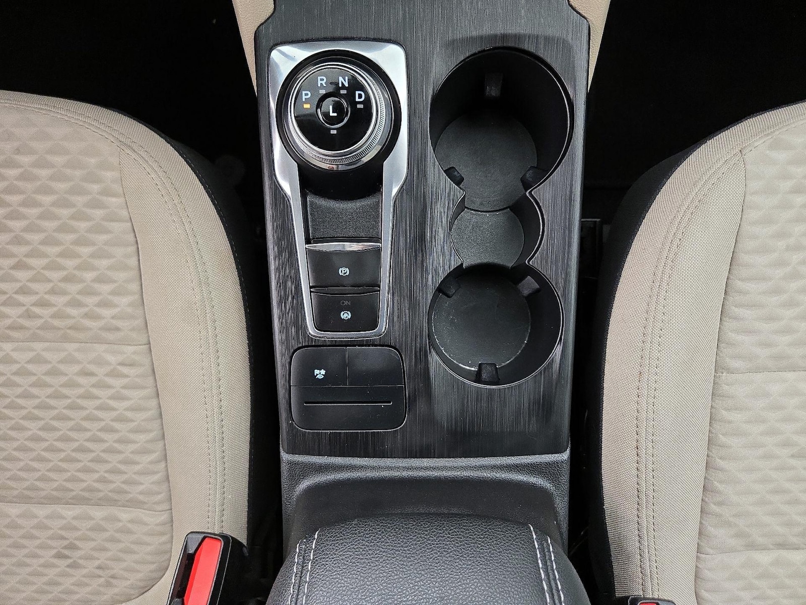 2021 Ford Escape SE - Photo 18