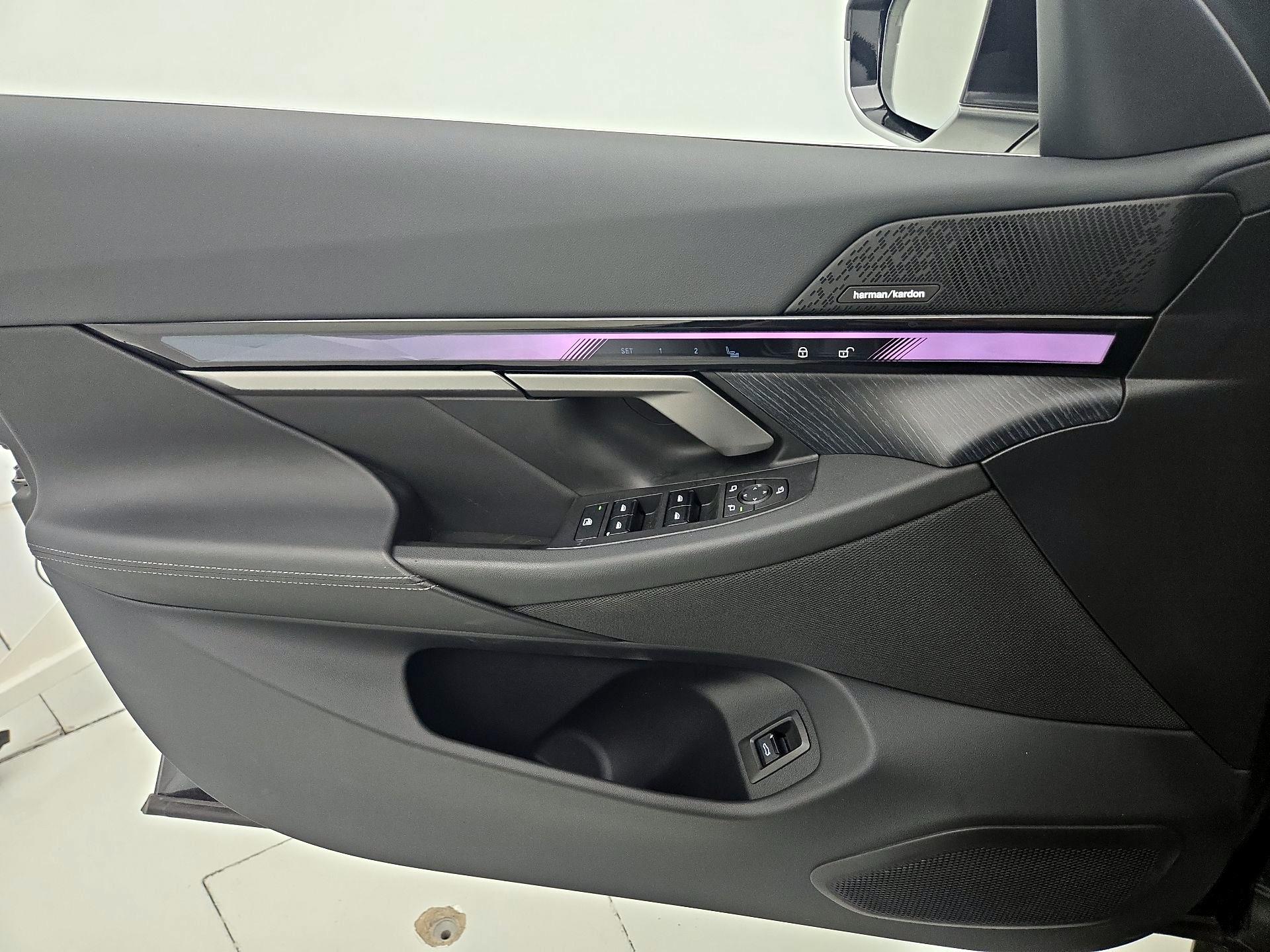 Thumbnail: 2024 BMW i5 - 12