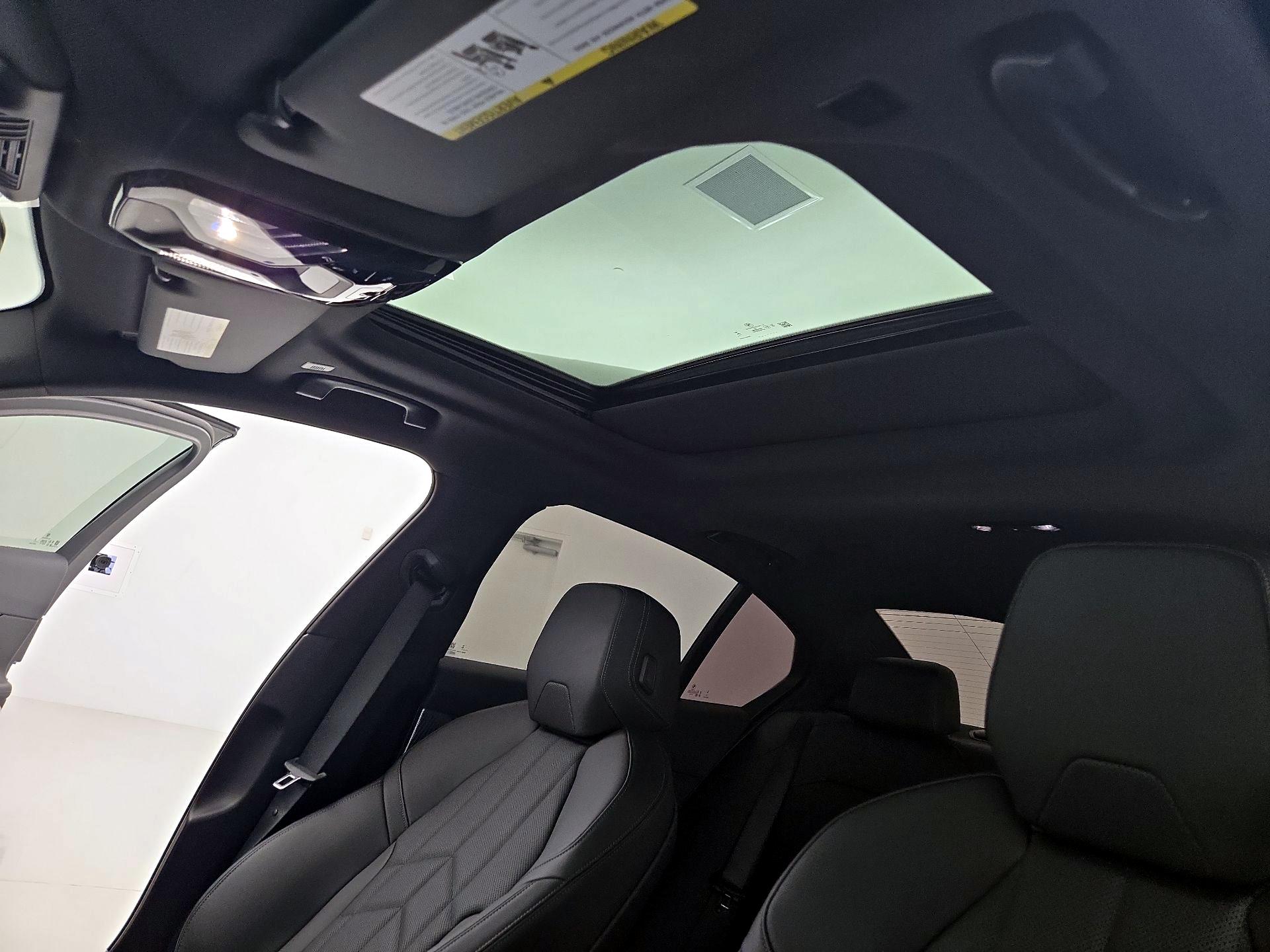 Thumbnail: 2024 BMW i5 - 20