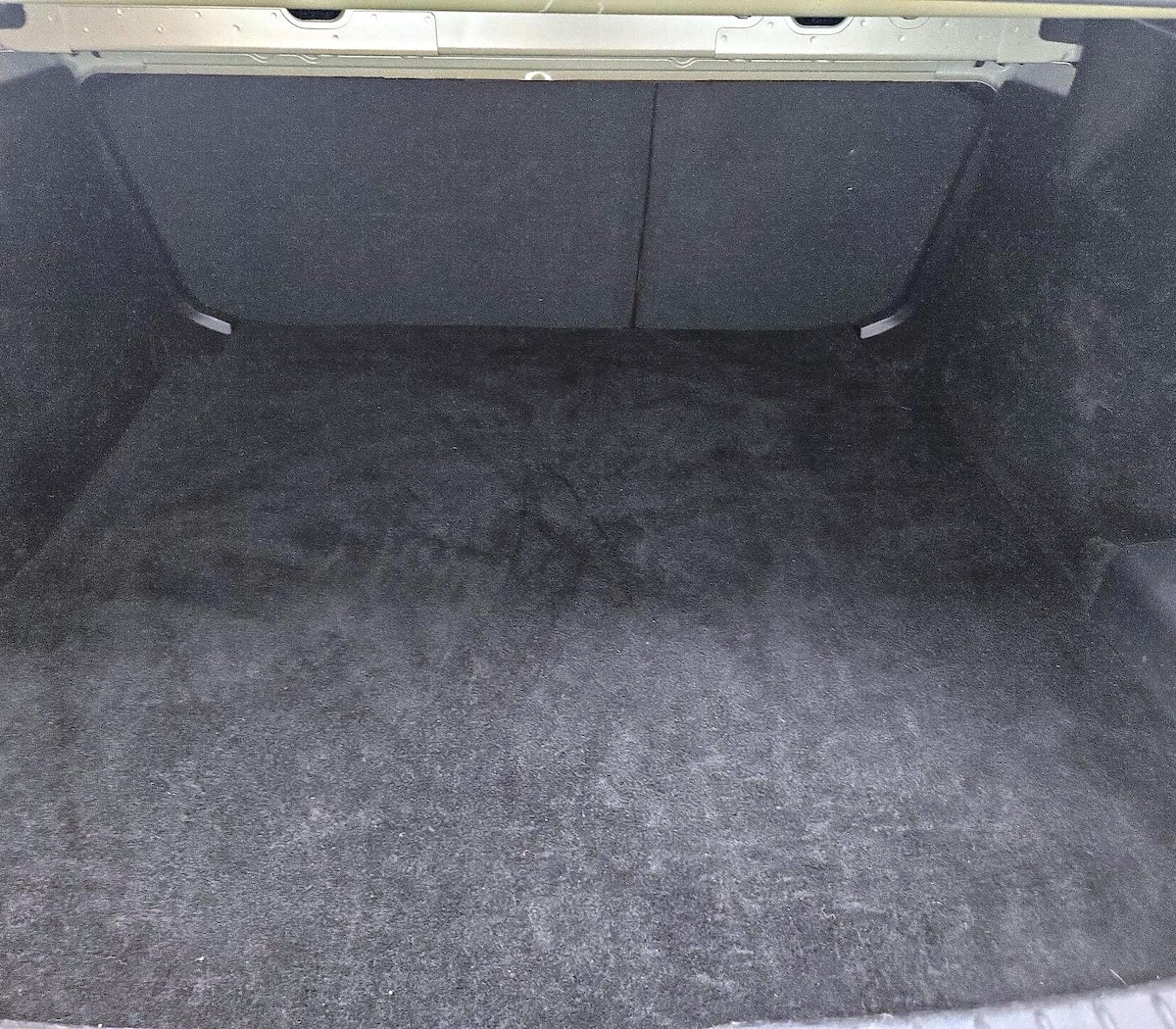 Trunk/Cargo (Seats Up)