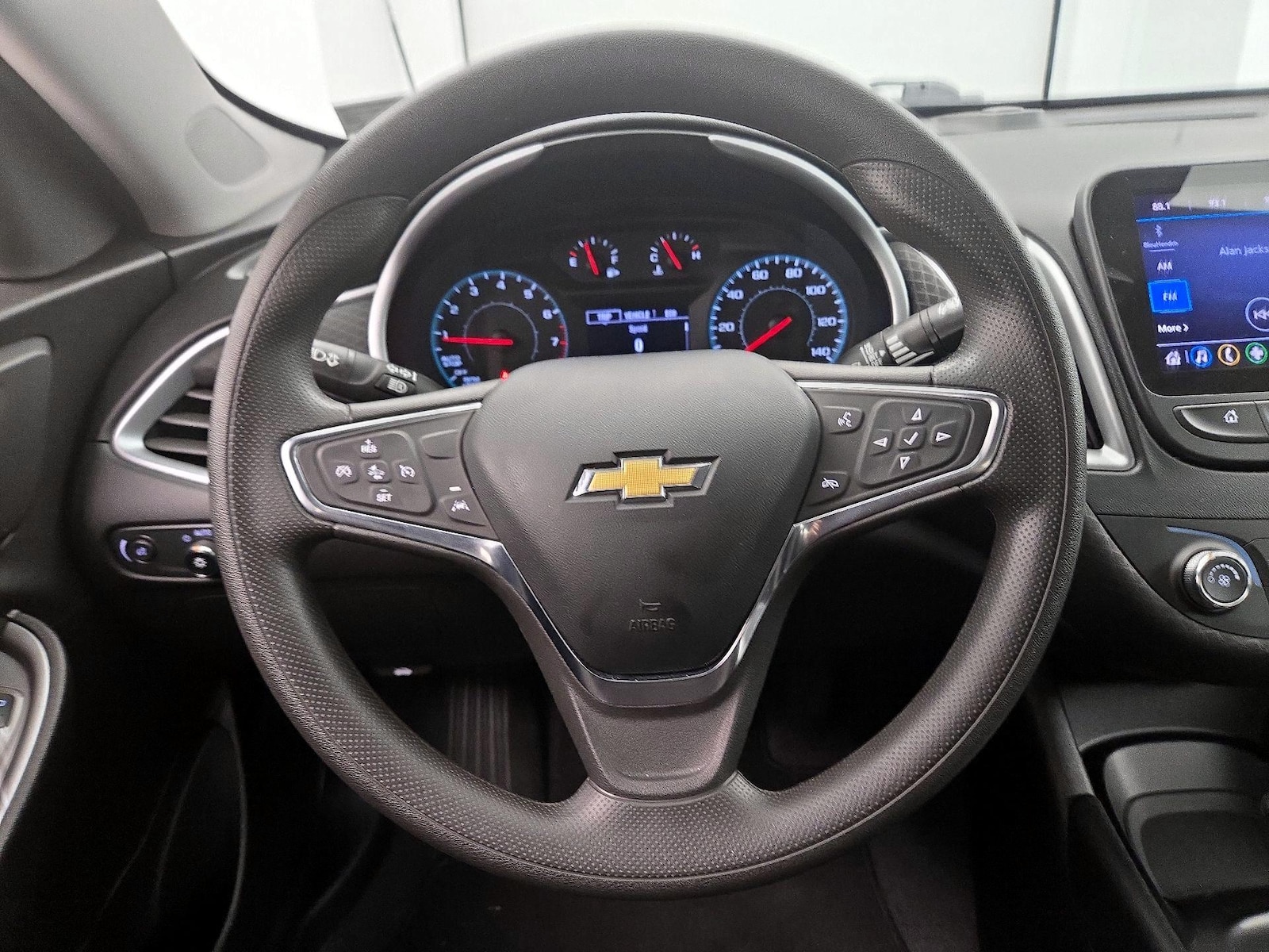 2023 Chevrolet Malibu 1LS - Photo 11