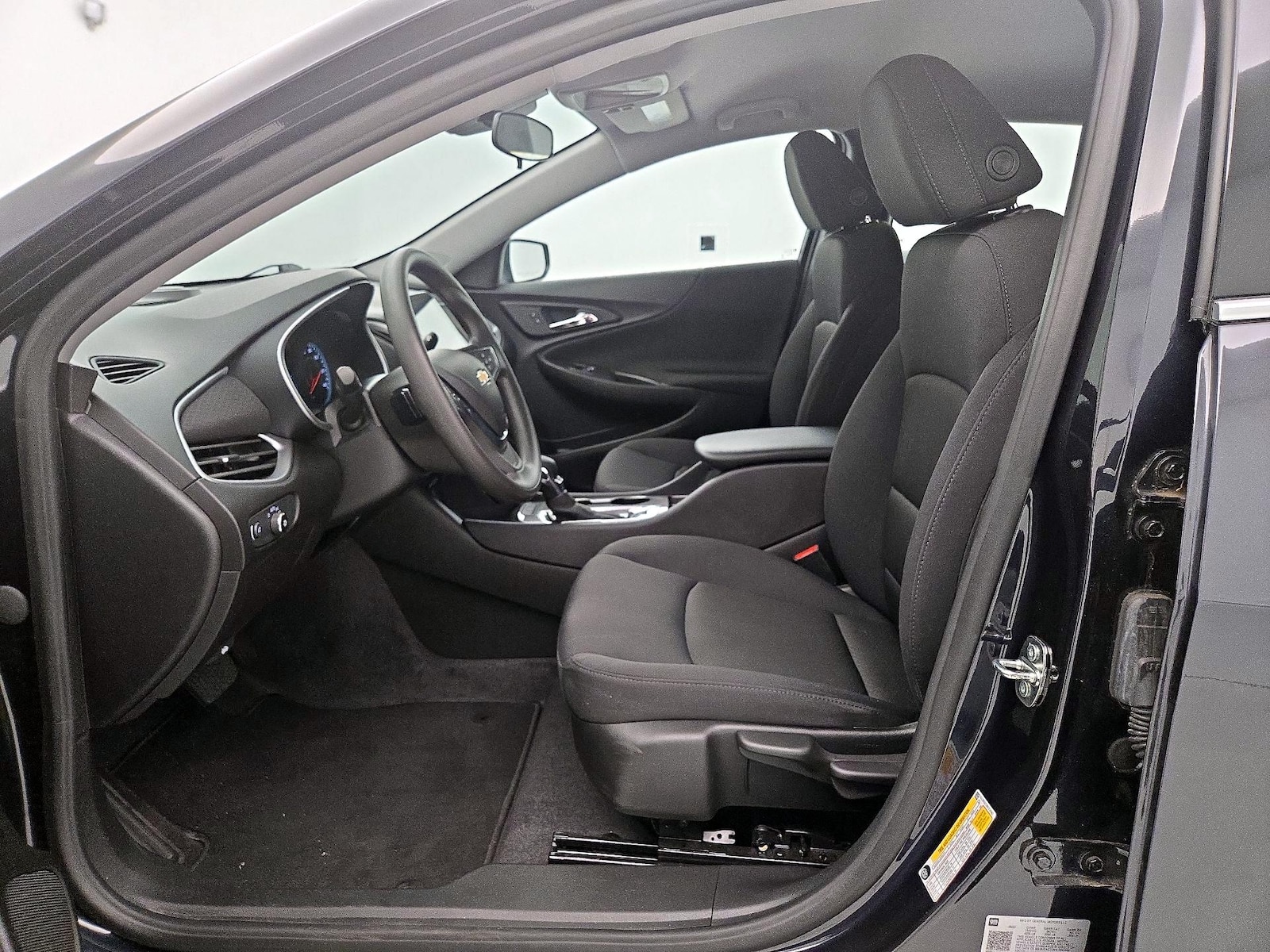 2023 Chevrolet Malibu 1LS - Photo 12