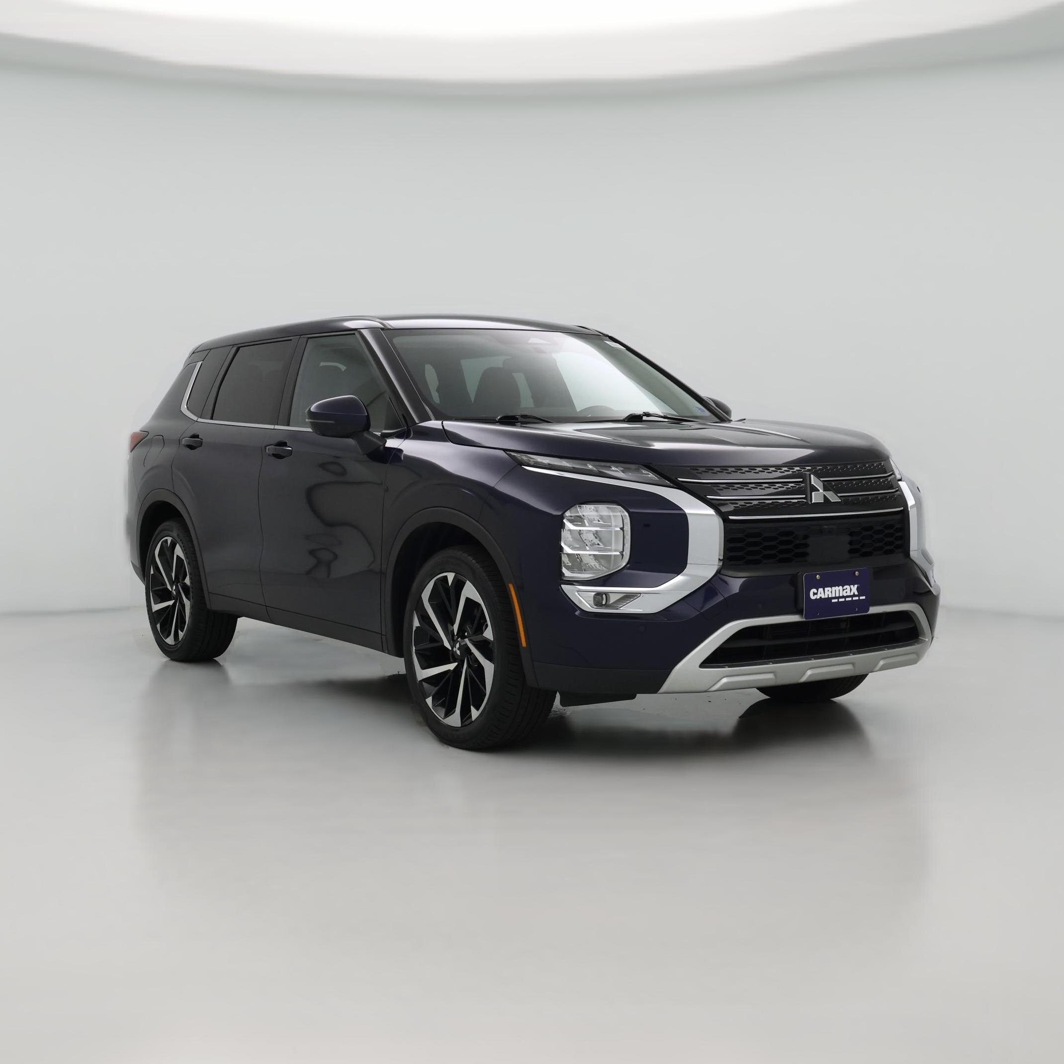 Thumbnail: 2023 Mitsubishi Outlander - 1