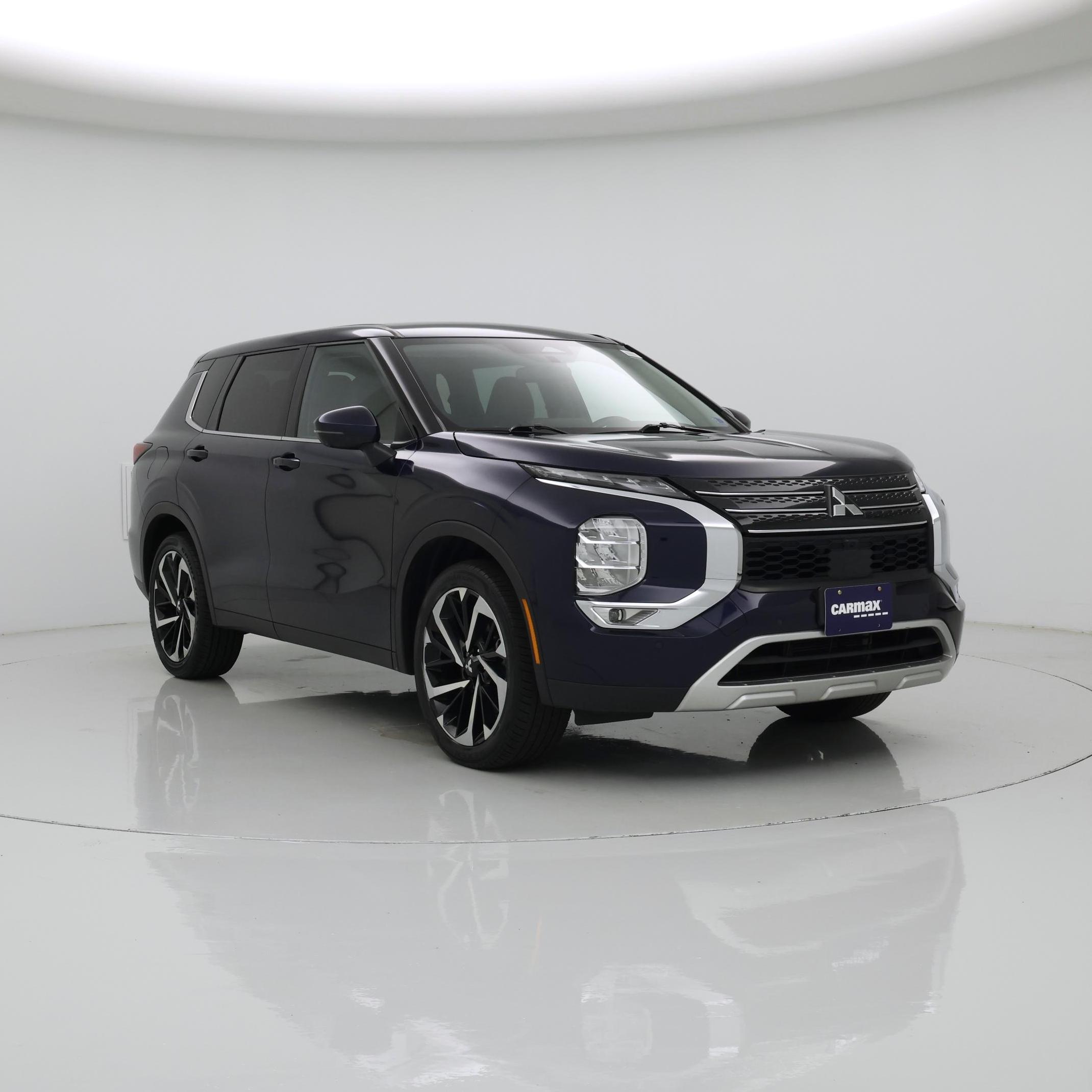 Blue 2023 Mitsubishi Outlander SUV / Crossover Front-Wheel Drive Automatic