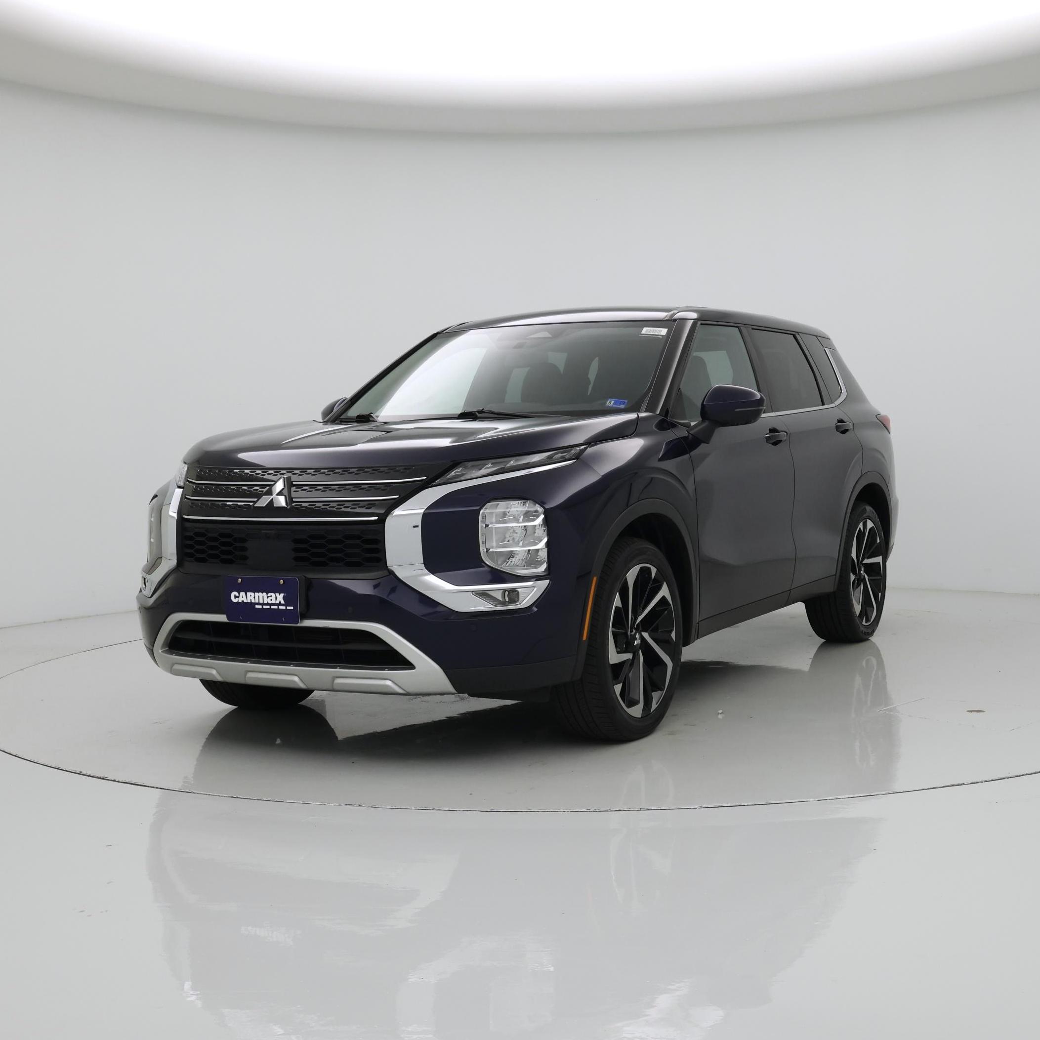 Thumbnail: 2023 Mitsubishi Outlander - 4
