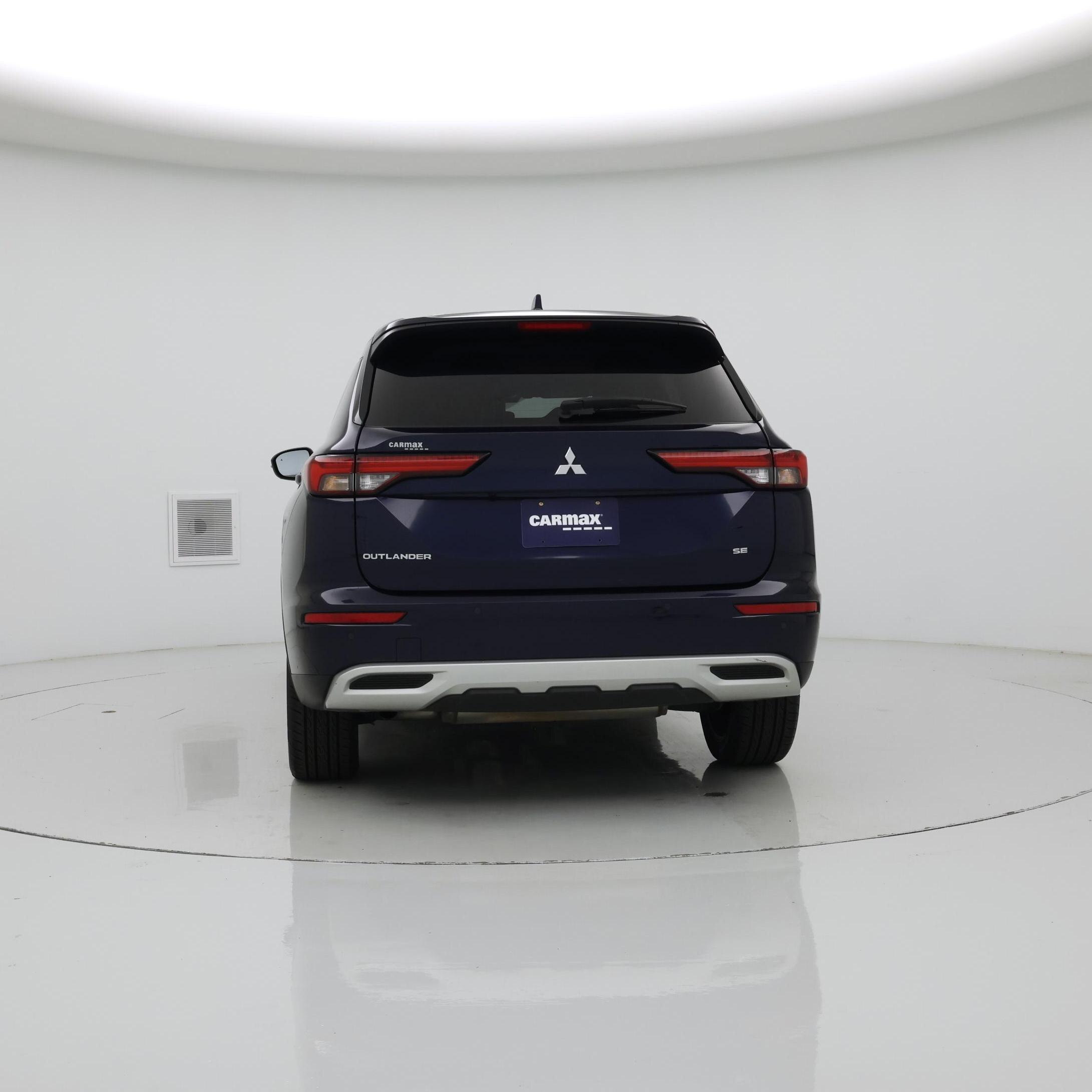 Thumbnail: 2023 Mitsubishi Outlander - 6