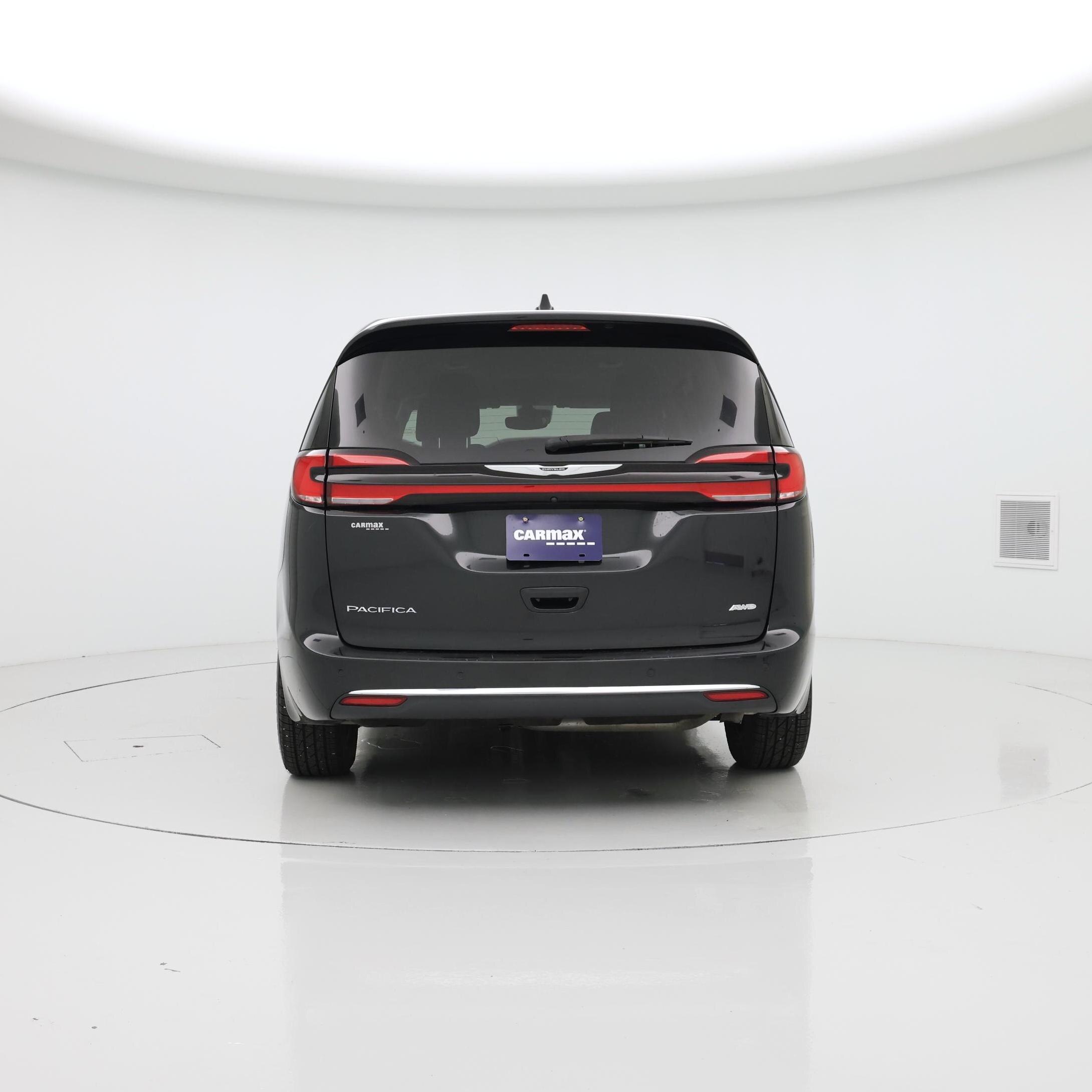 Thumbnail: 2023 Chrysler Pacifica - 6