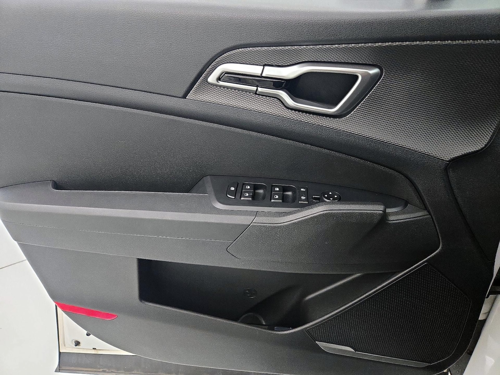 2023 Kia Sportage LX - Photo 13