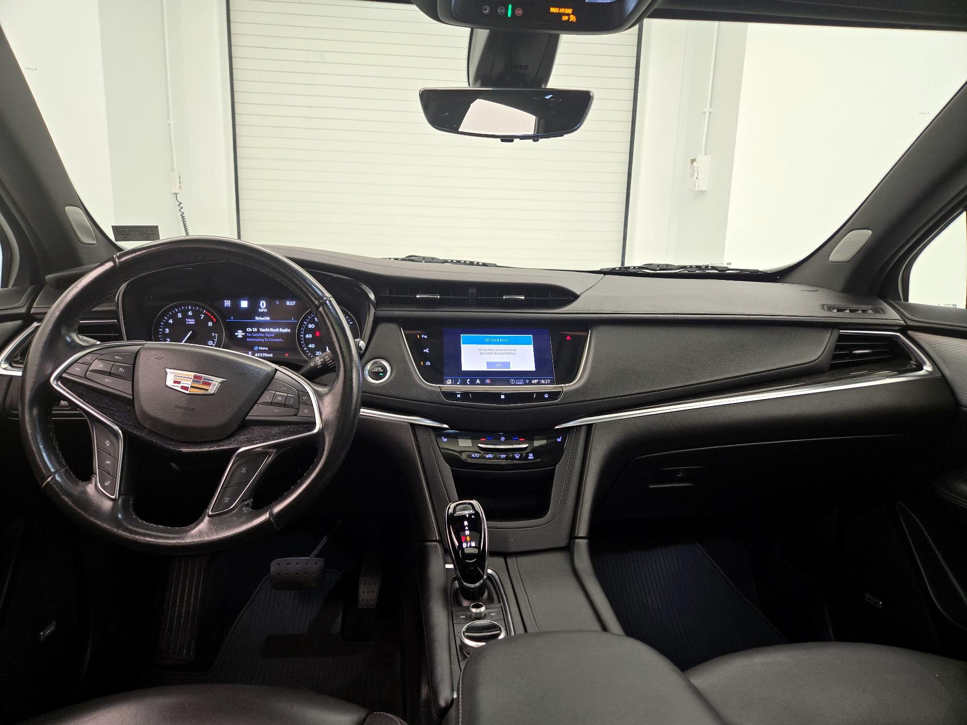 Thumbnail: 2021 Cadillac XT5 - 9
