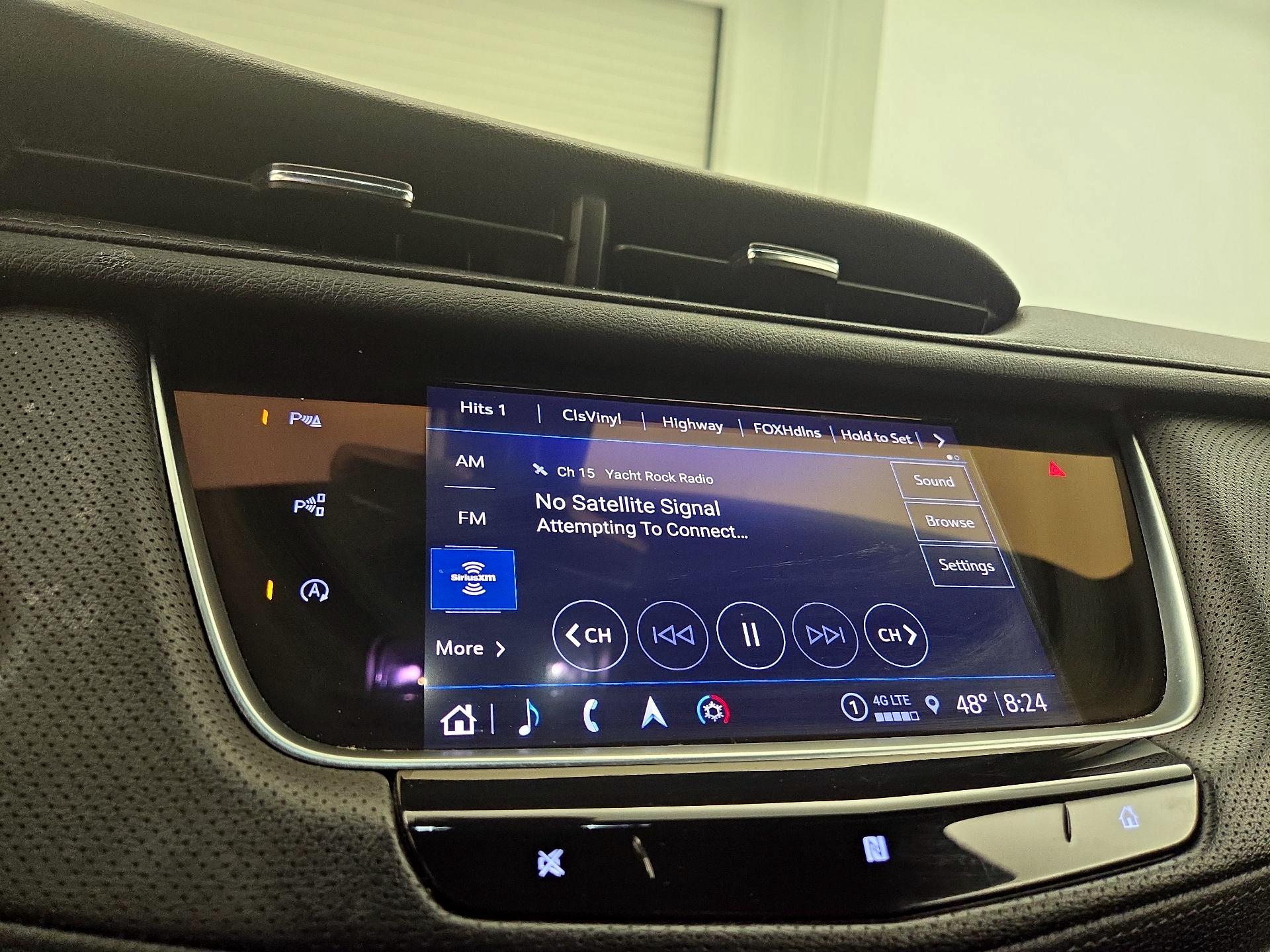 Thumbnail: 2021 Cadillac XT5 - 16