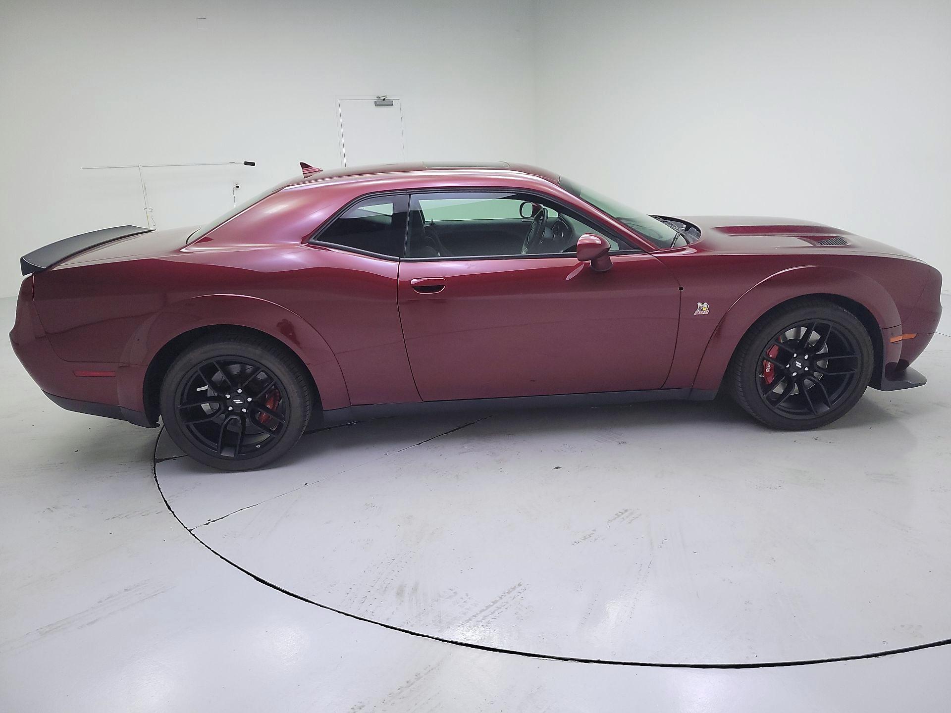 Thumbnail: 2019 Dodge Challenger - 4