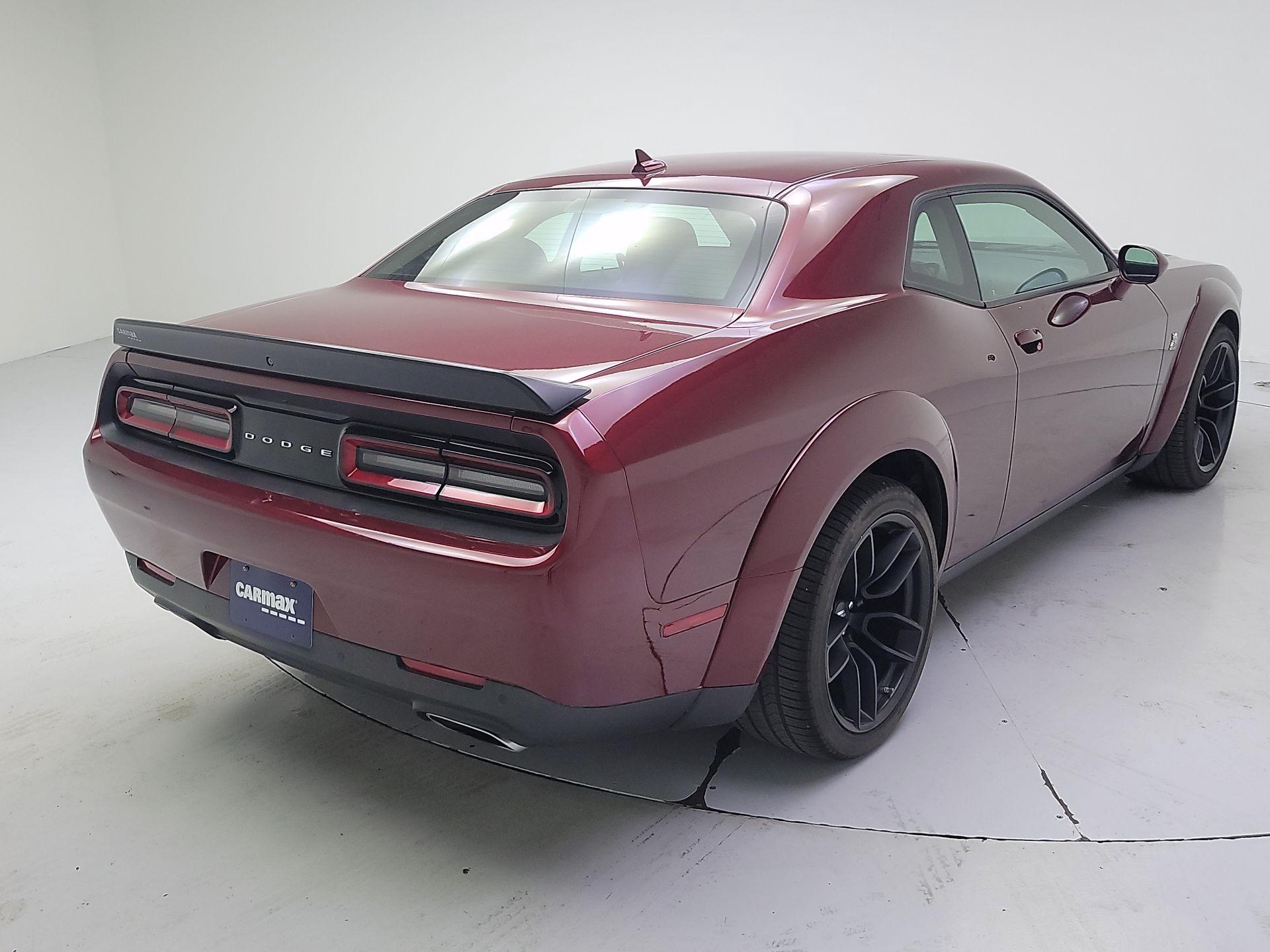 Thumbnail: 2019 Dodge Challenger - 5