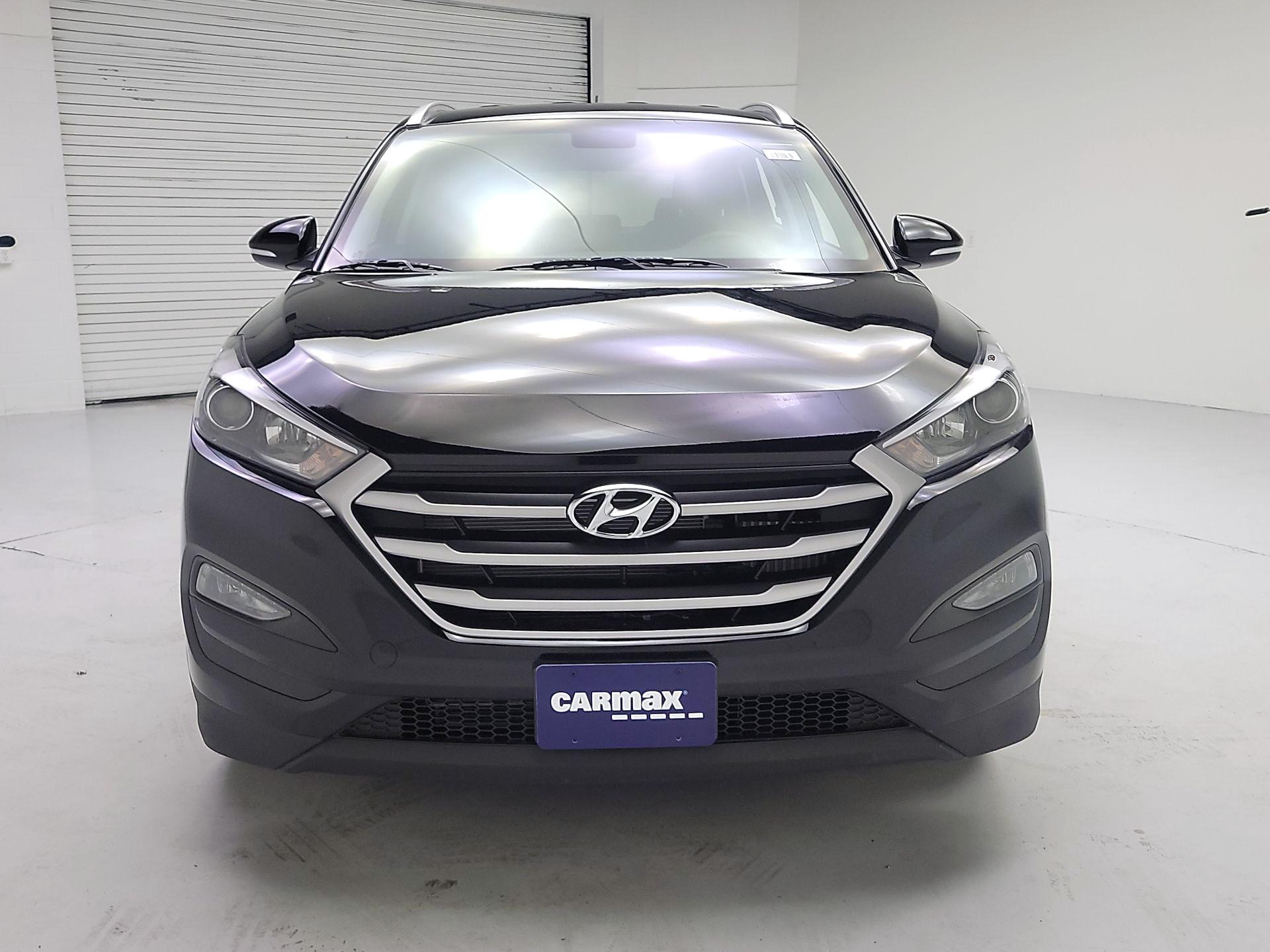 Thumbnail: 2017 Hyundai Tucson - 2
