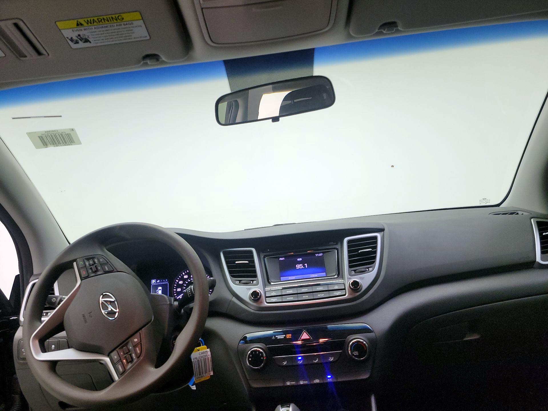 Thumbnail: 2017 Hyundai Tucson - 8