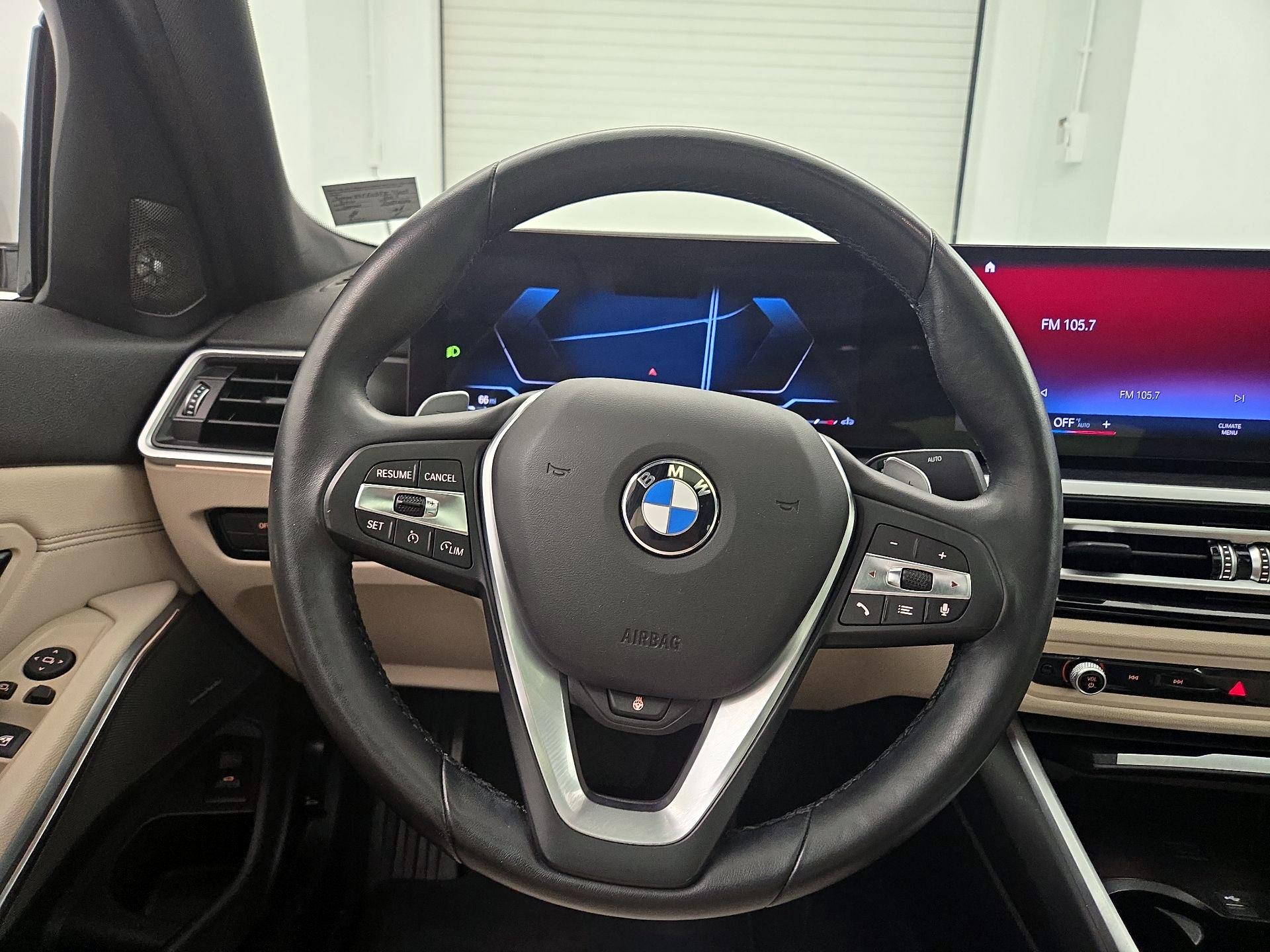 Thumbnail: 2023 BMW 3 Series - 10