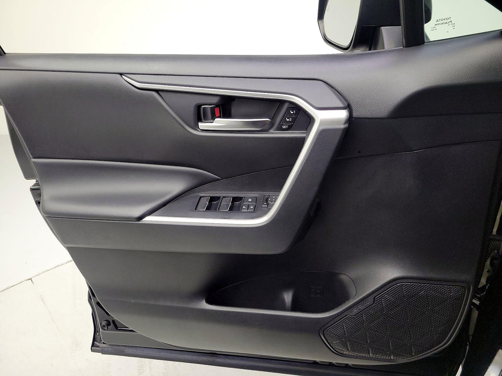 2022 Toyota RAV4 XLE Premium - Photo 13