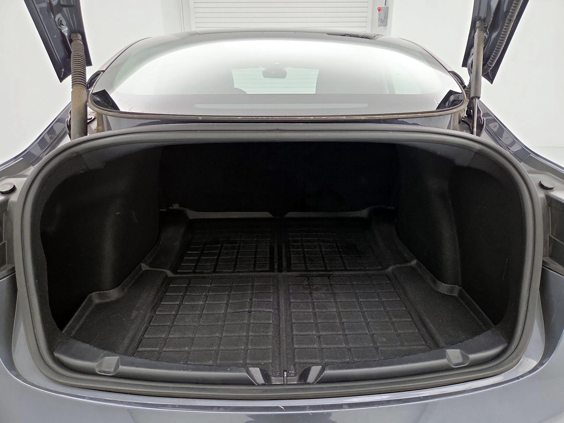 Thumbnail: 2023 Tesla Model 3 - 20