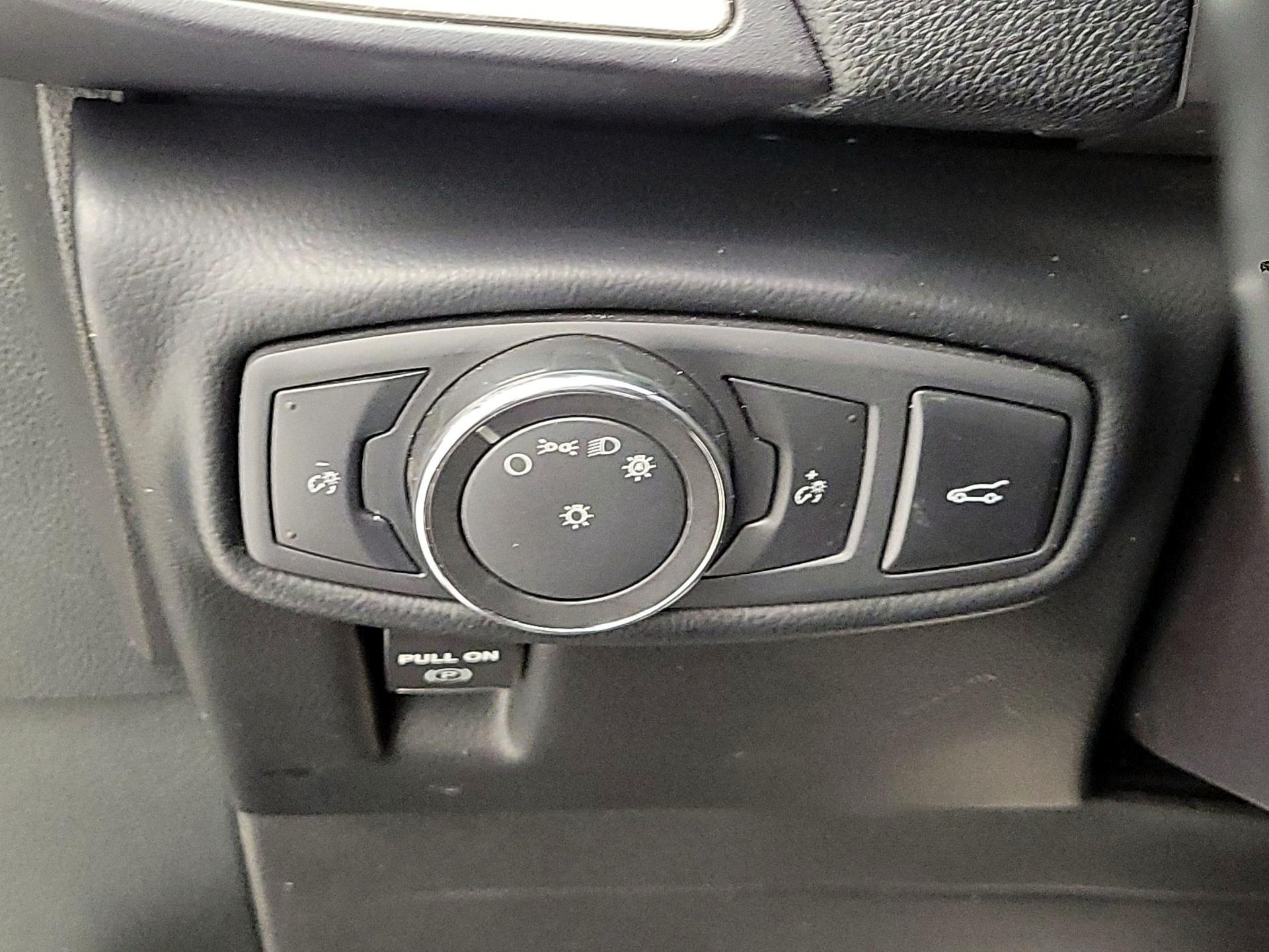 Thumbnail: 2018 Lincoln MKX - 13