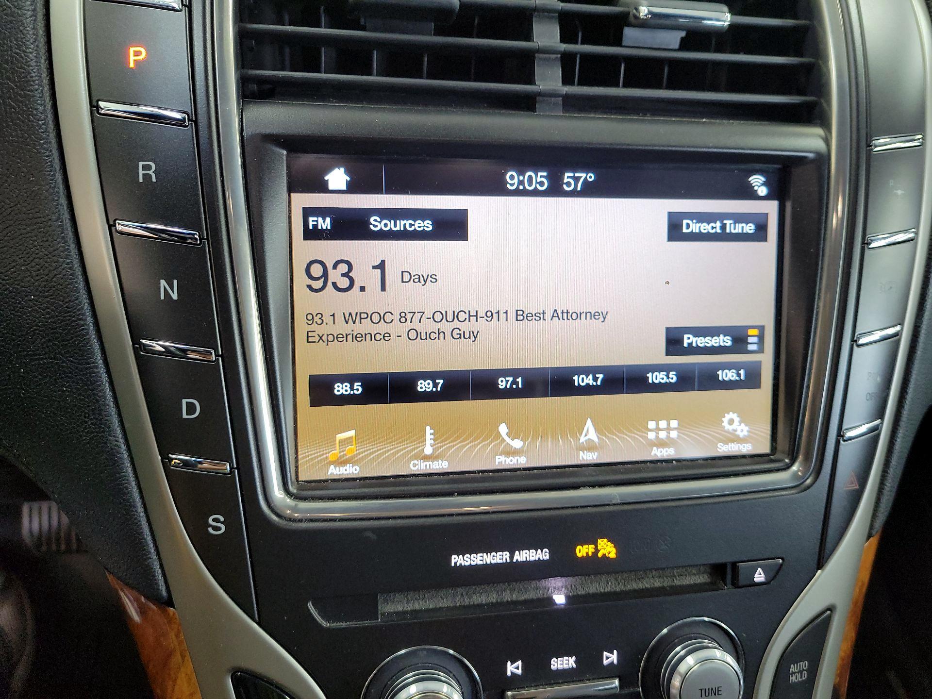 Thumbnail: 2018 Lincoln MKX - 16