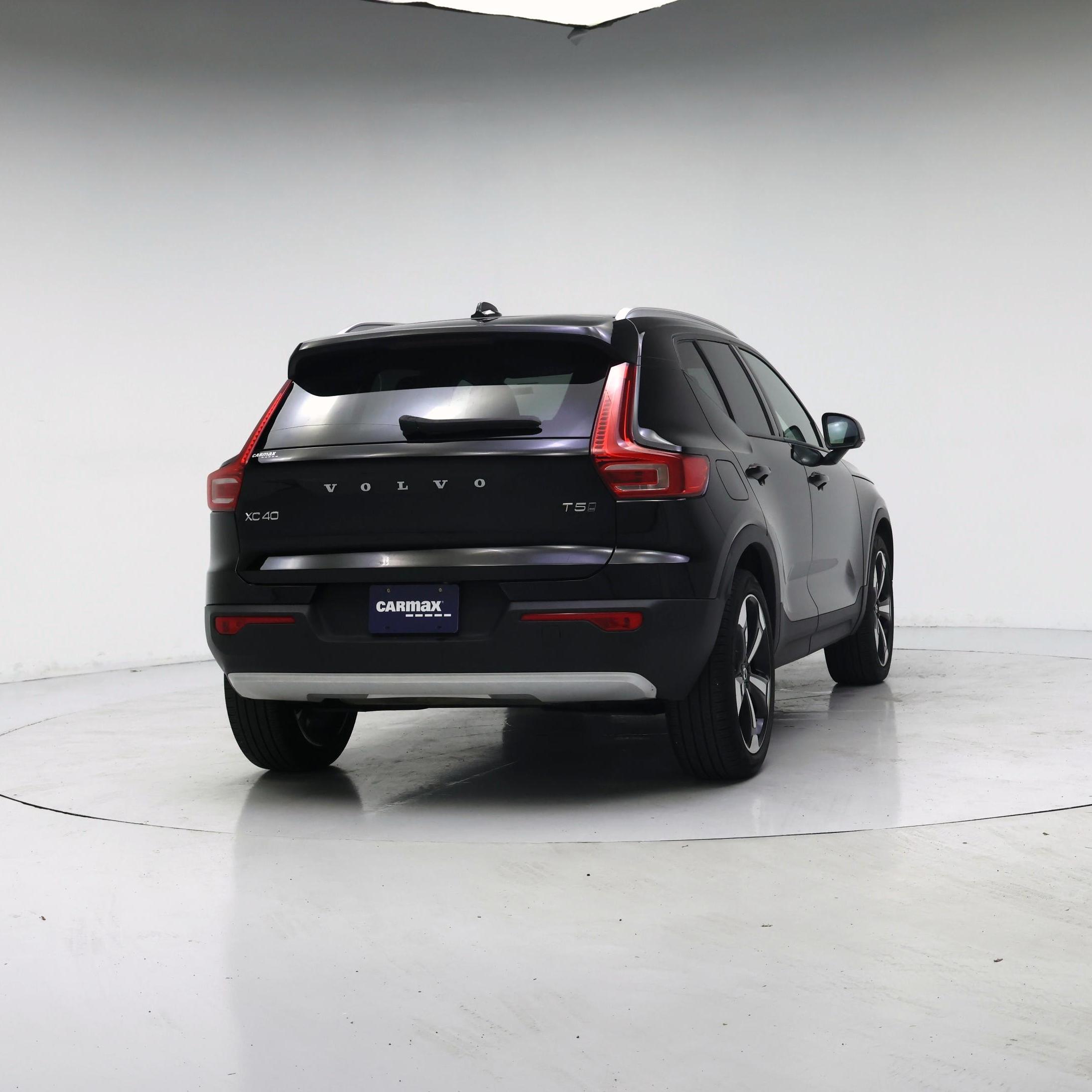 Thumbnail: 2021 Volvo XC40 - 8