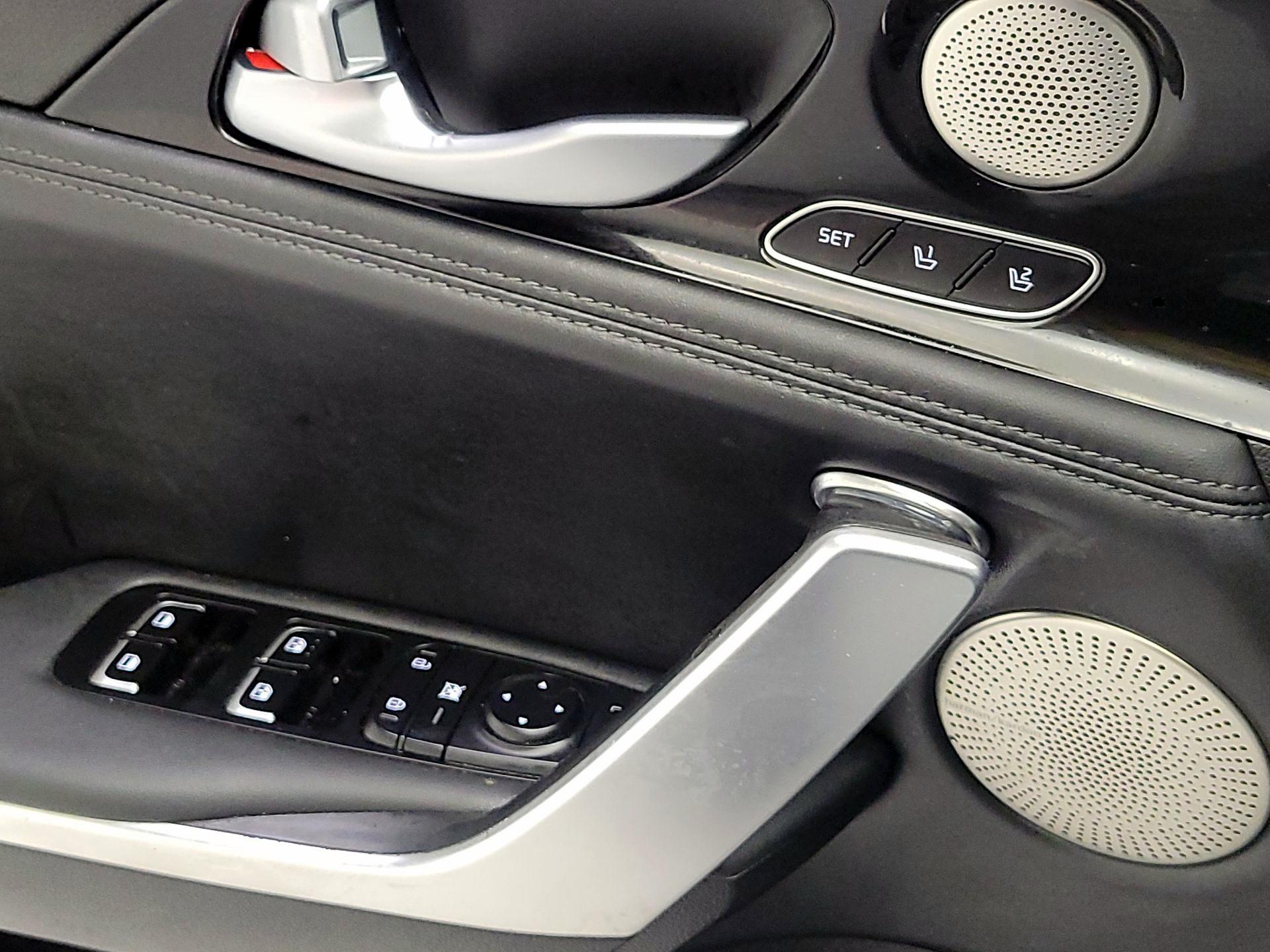 Thumbnail: 2019 Kia Stinger - 12