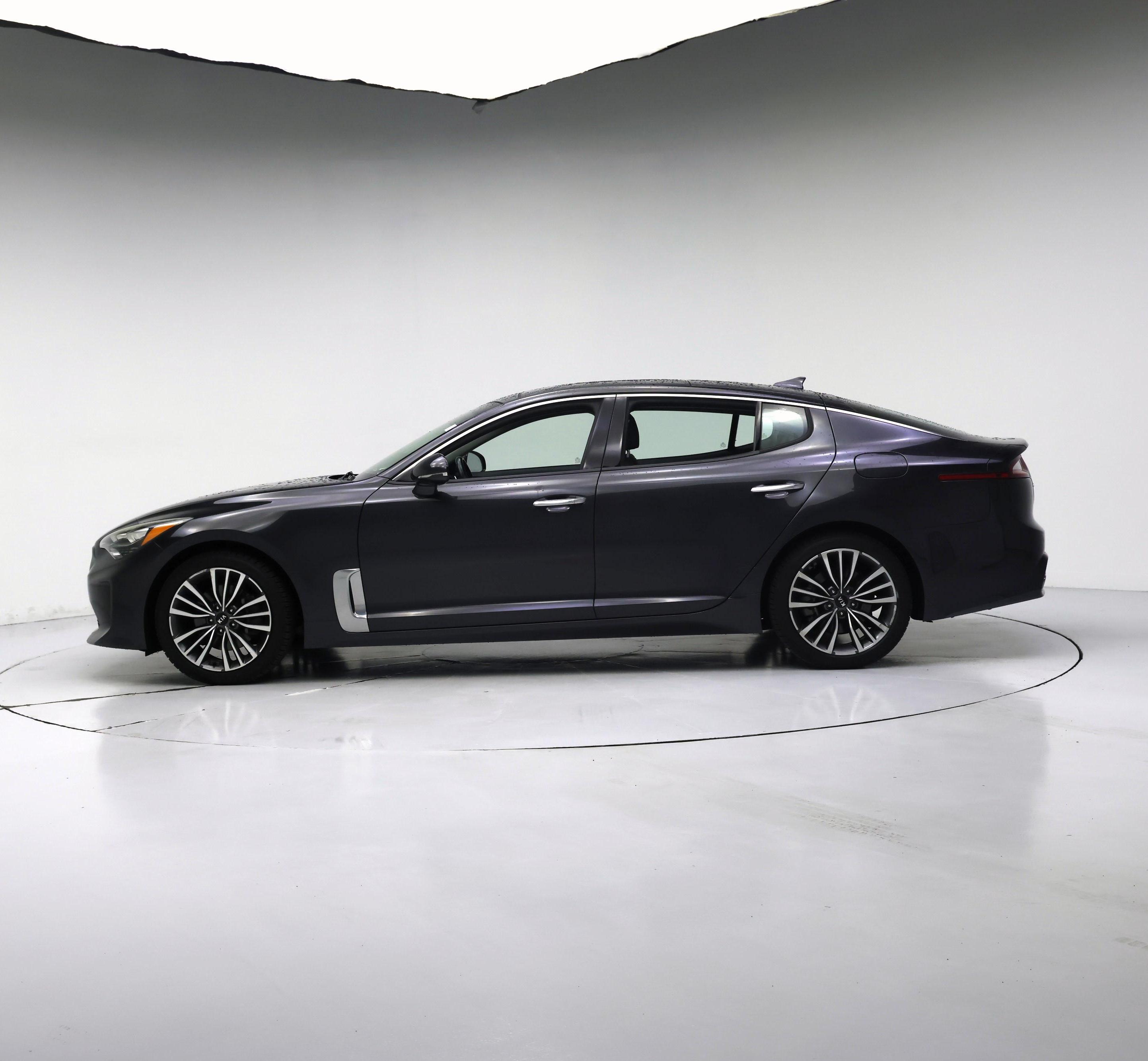 Thumbnail: 2019 Kia Stinger - 3
