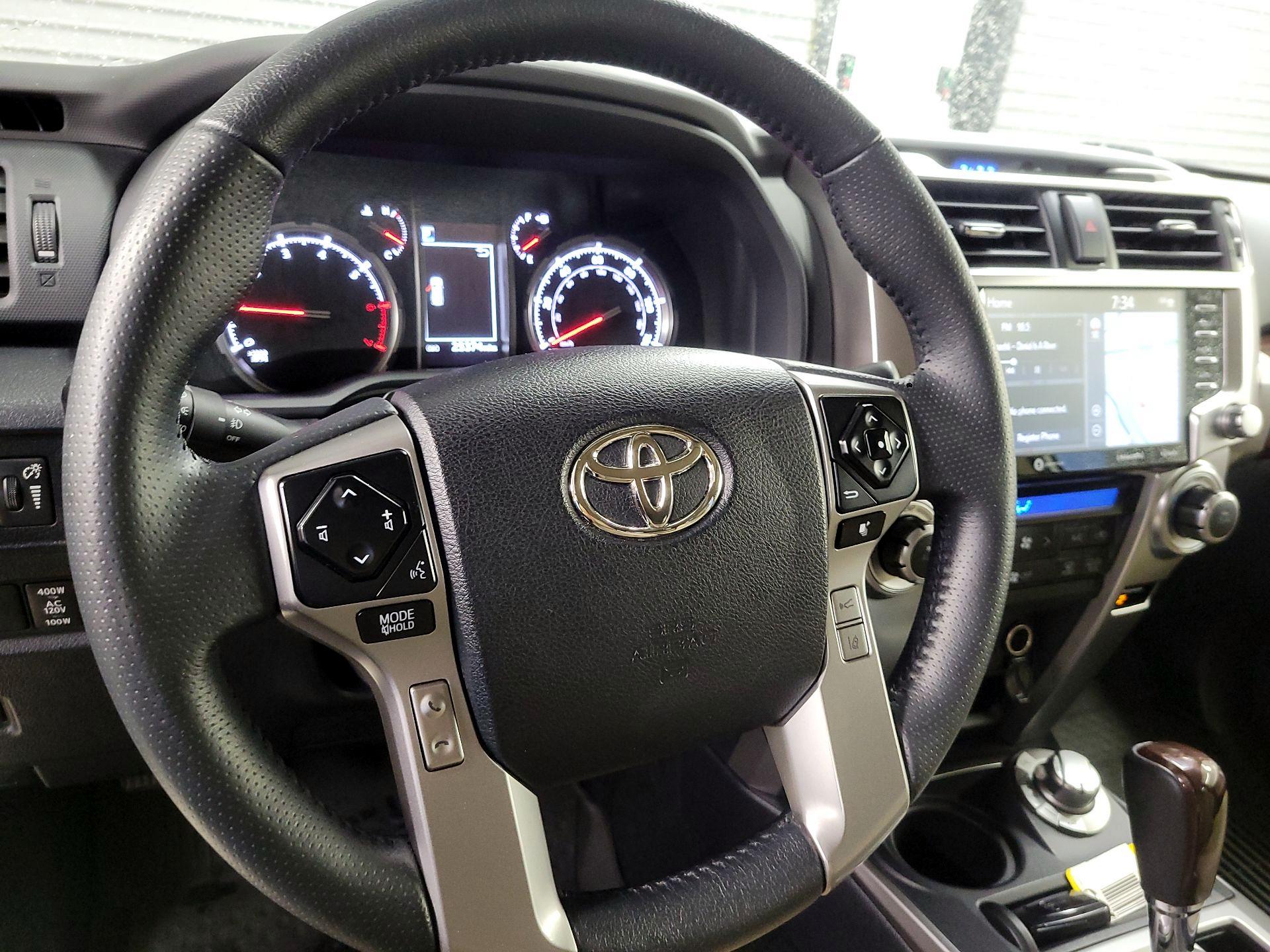 Thumbnail: 2022 Toyota 4Runner - 10
