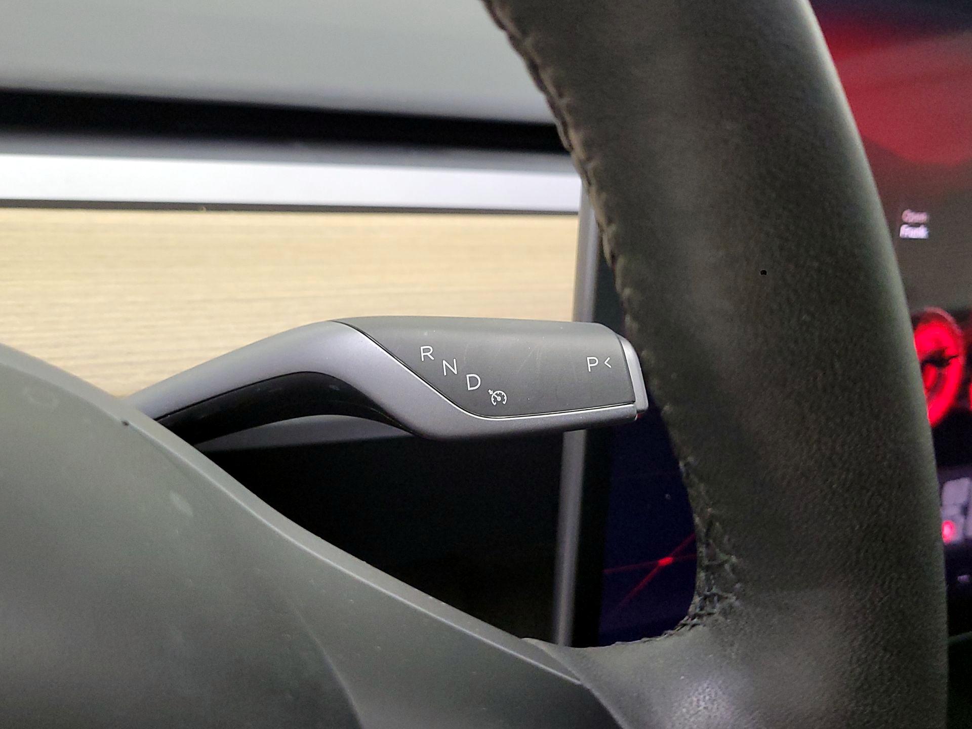 Thumbnail: 2023 Tesla Model 3 - 17