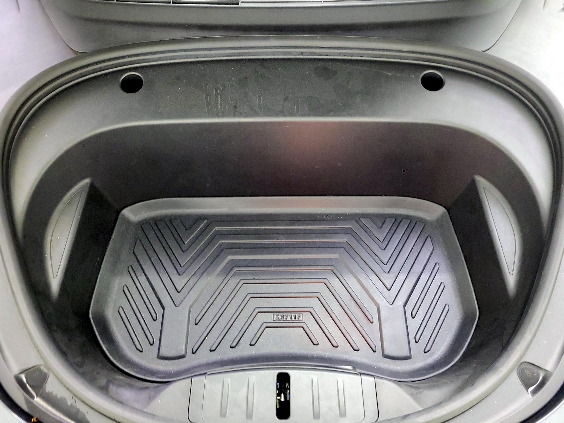 Thumbnail: 2023 Tesla Model 3 - 20