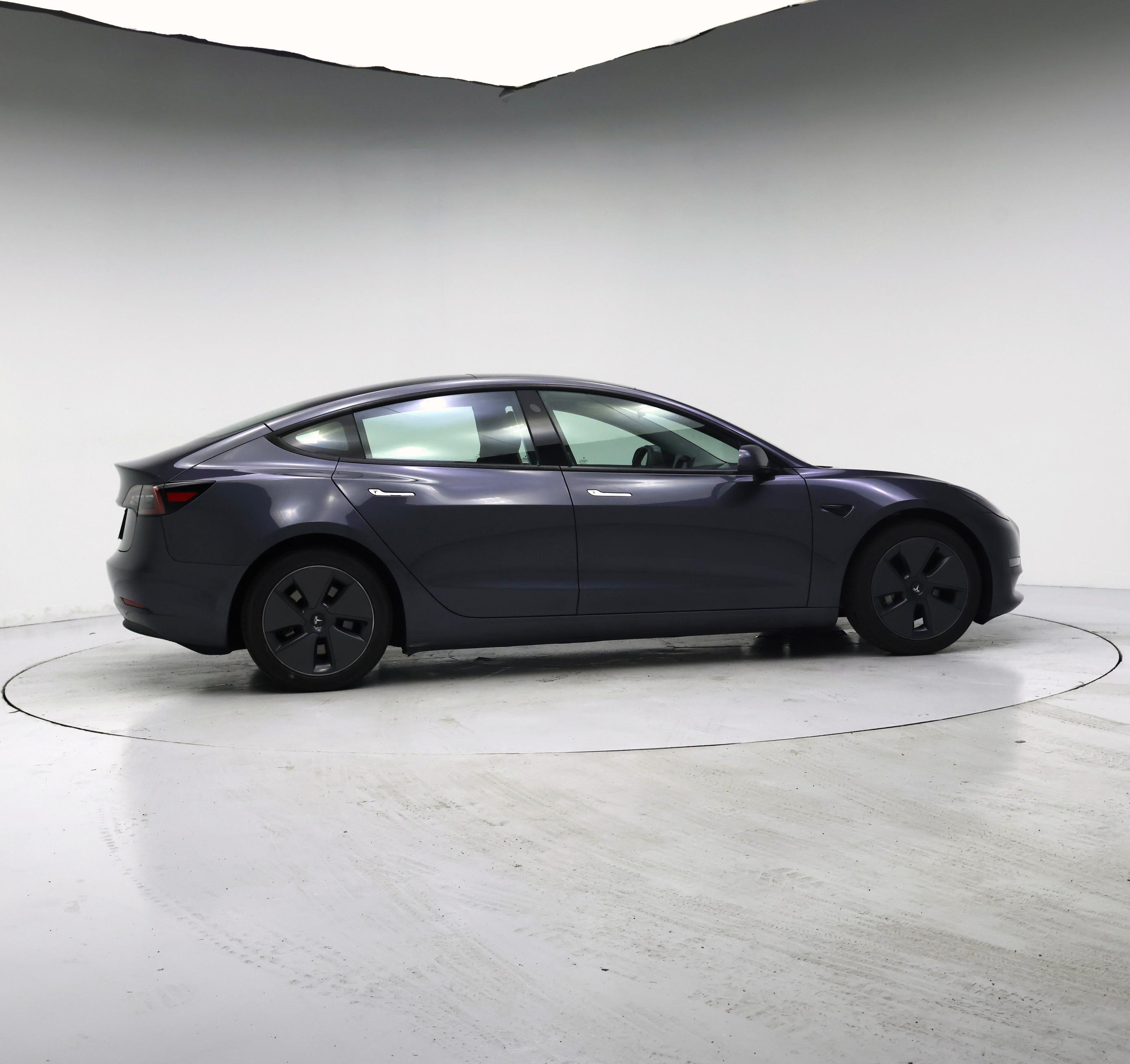 Thumbnail: 2023 Tesla Model 3 - 7