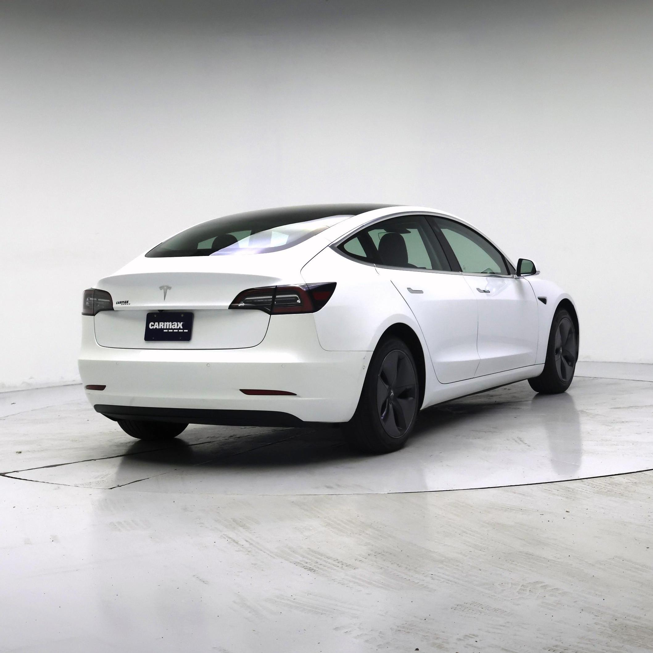 Thumbnail: 2020 Tesla Model 3 - 8